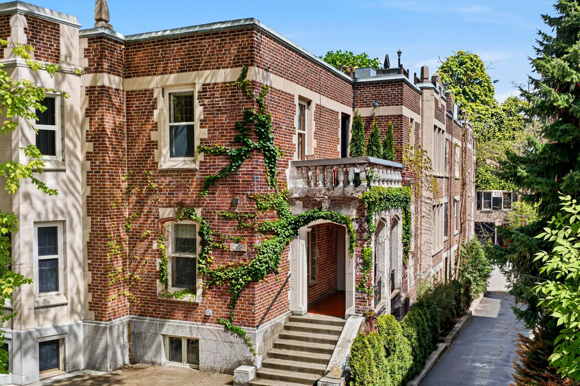 459 Av. Argyle, Westmount — photo 1