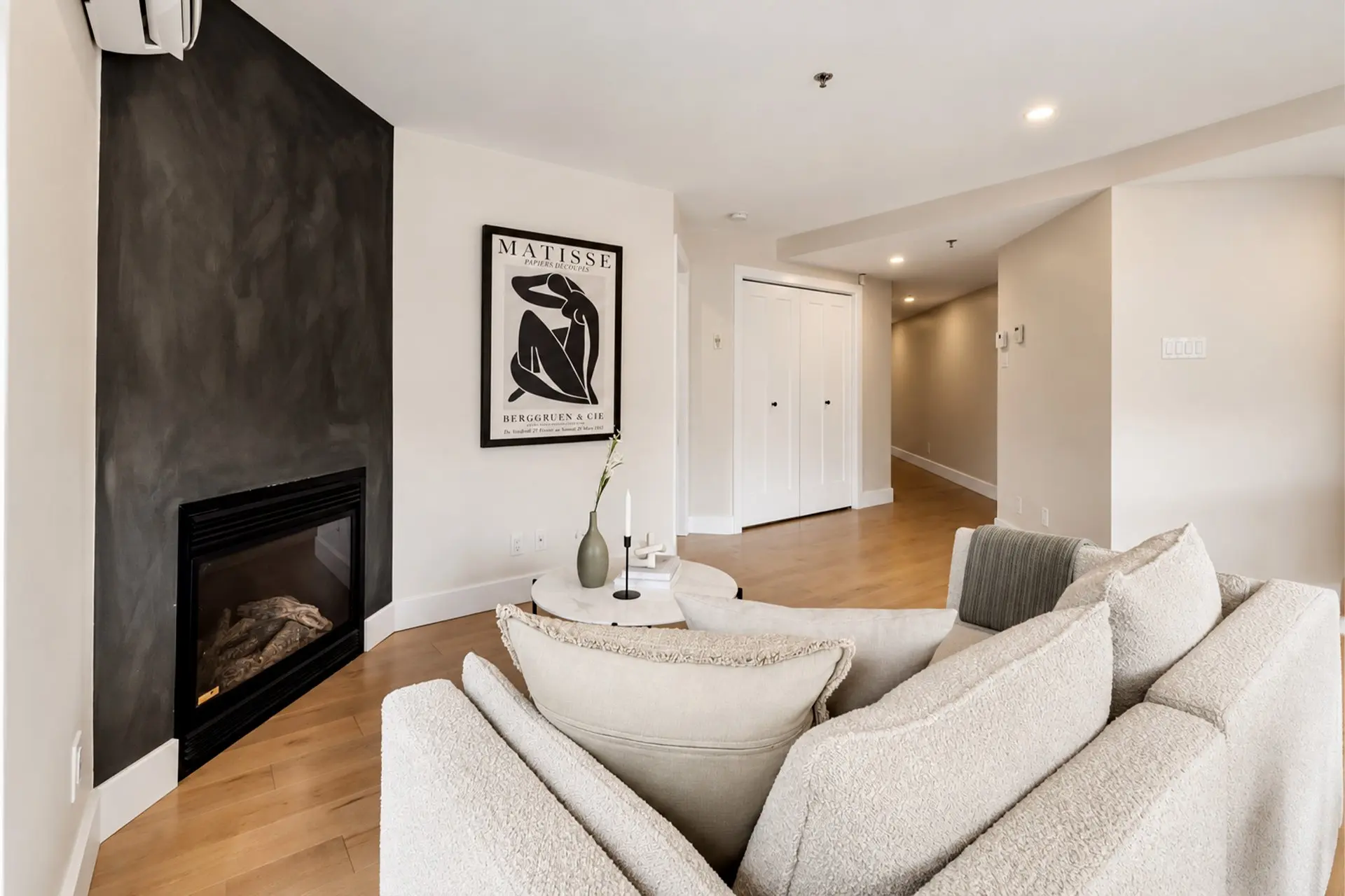 1315 Rue Notre-Dame O., # 301 — photo 2
