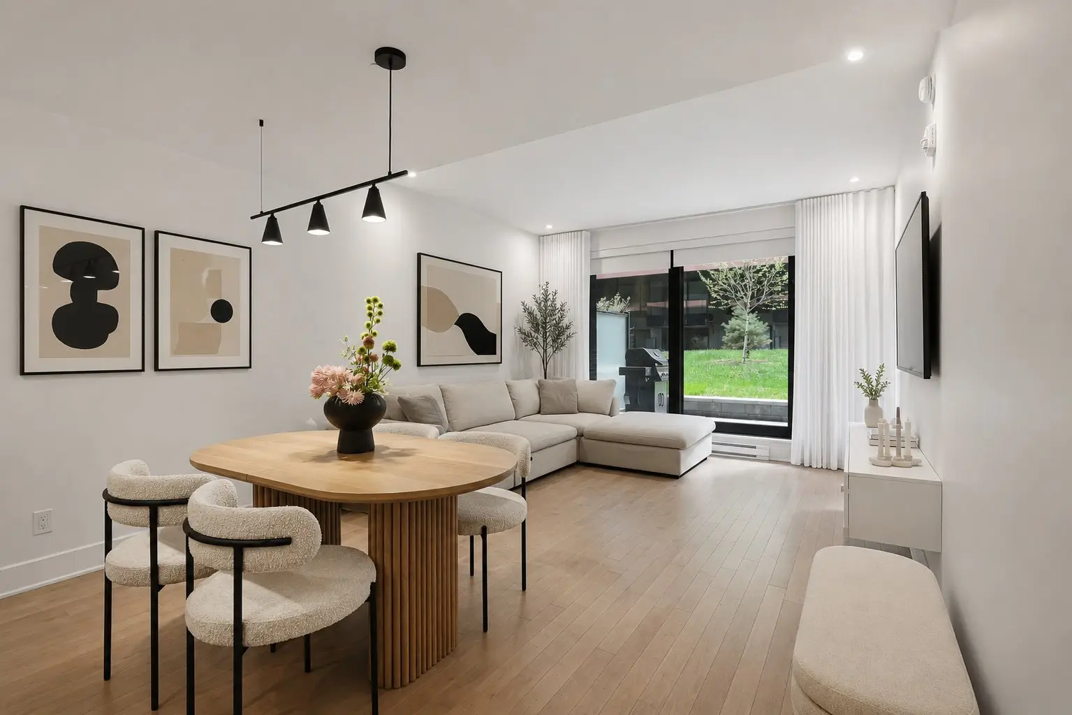 42 Rue du Square-Sir-George-Étienne-Cartier, # 102 — photo 1