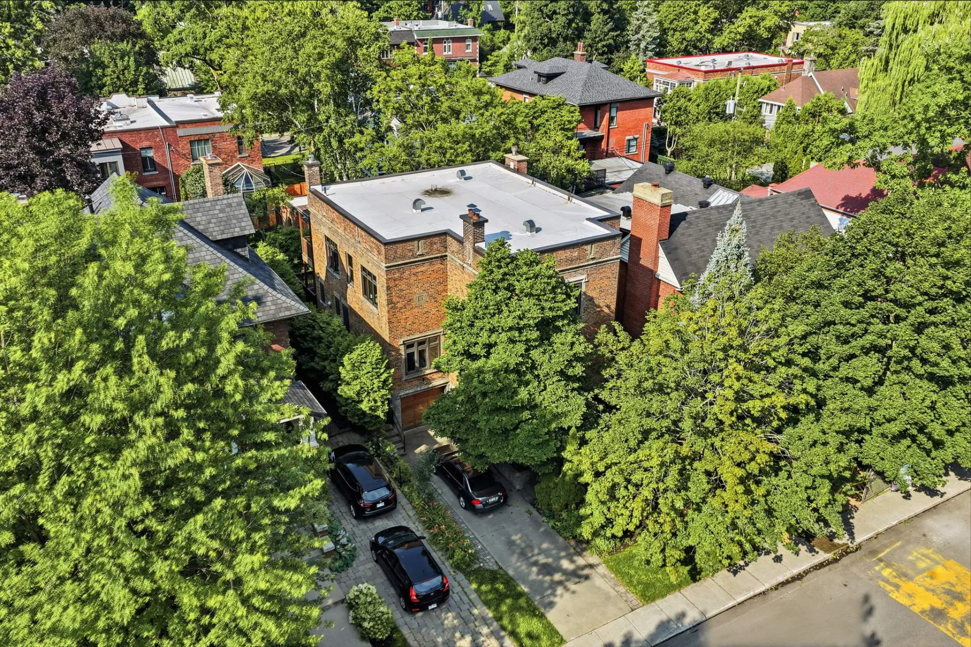 23 Av. Glencoe — photo 1