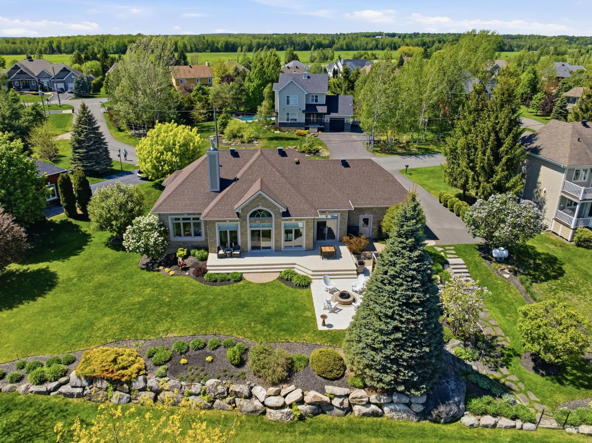 65 Rue Charles-X, Bromont — photo 1