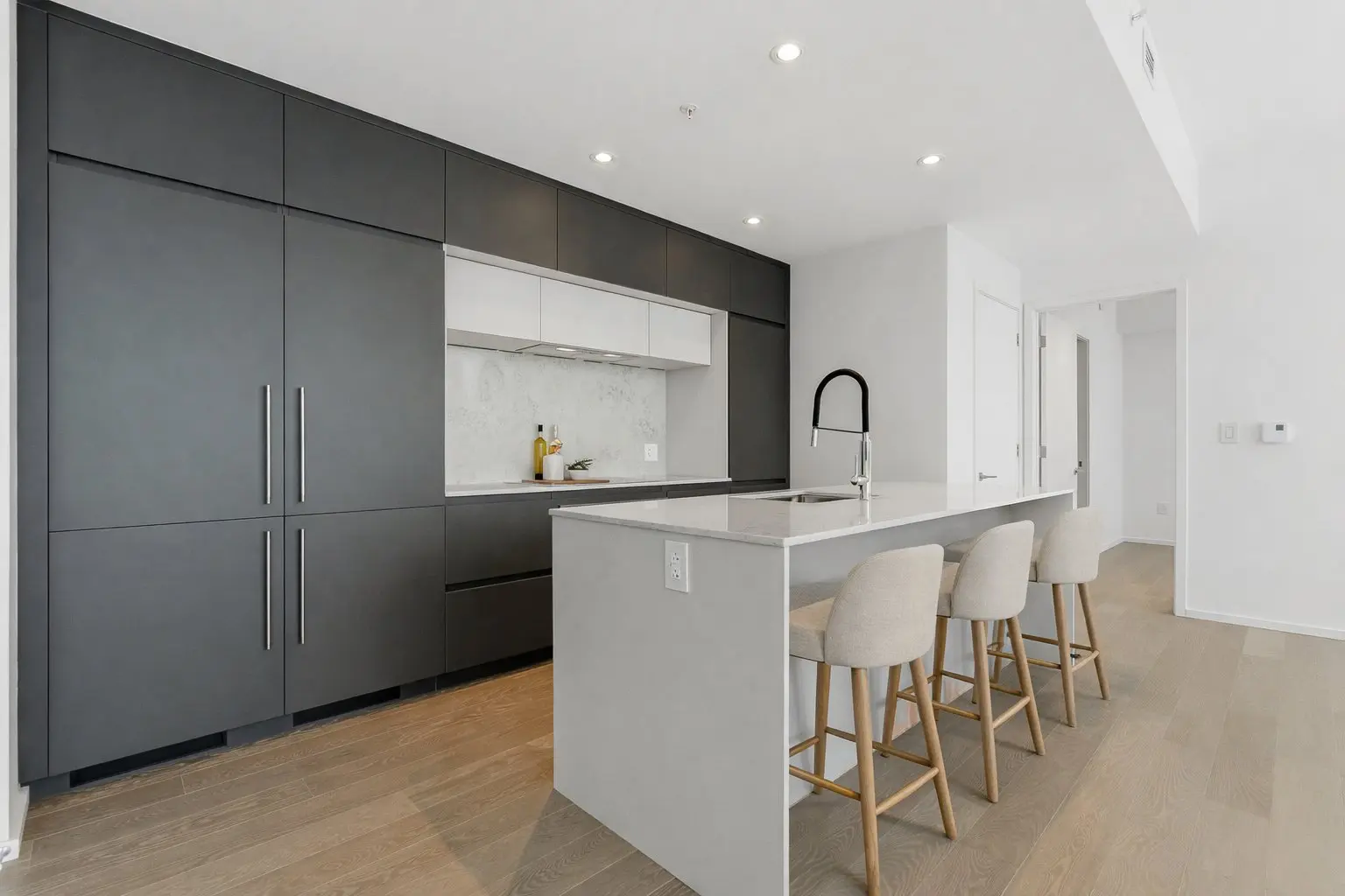 585 Av. Glengarry, # 408, Mont-Royal — photo 3