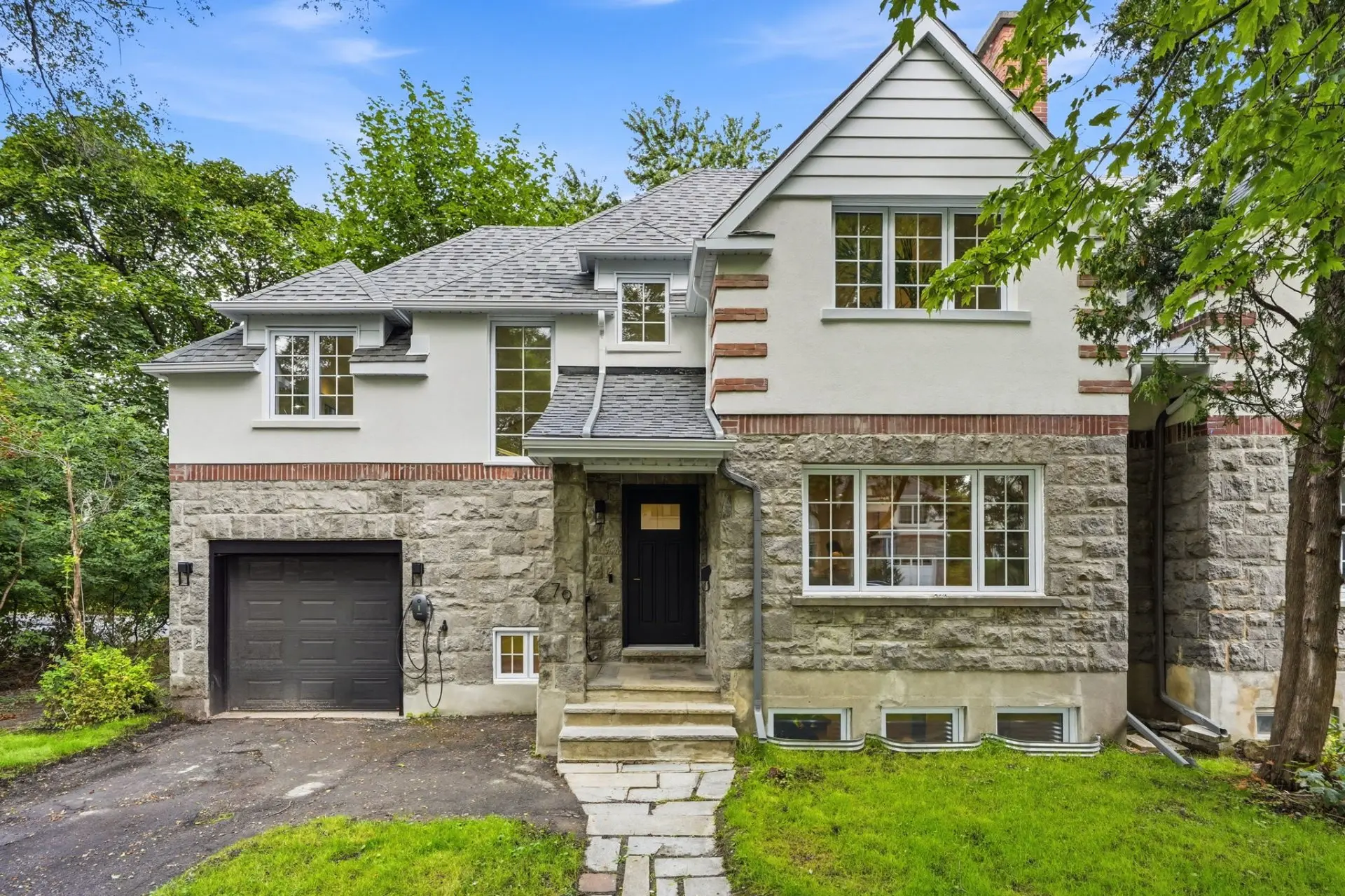 79 Av. Kenaston, Mont-Royal — photo 1