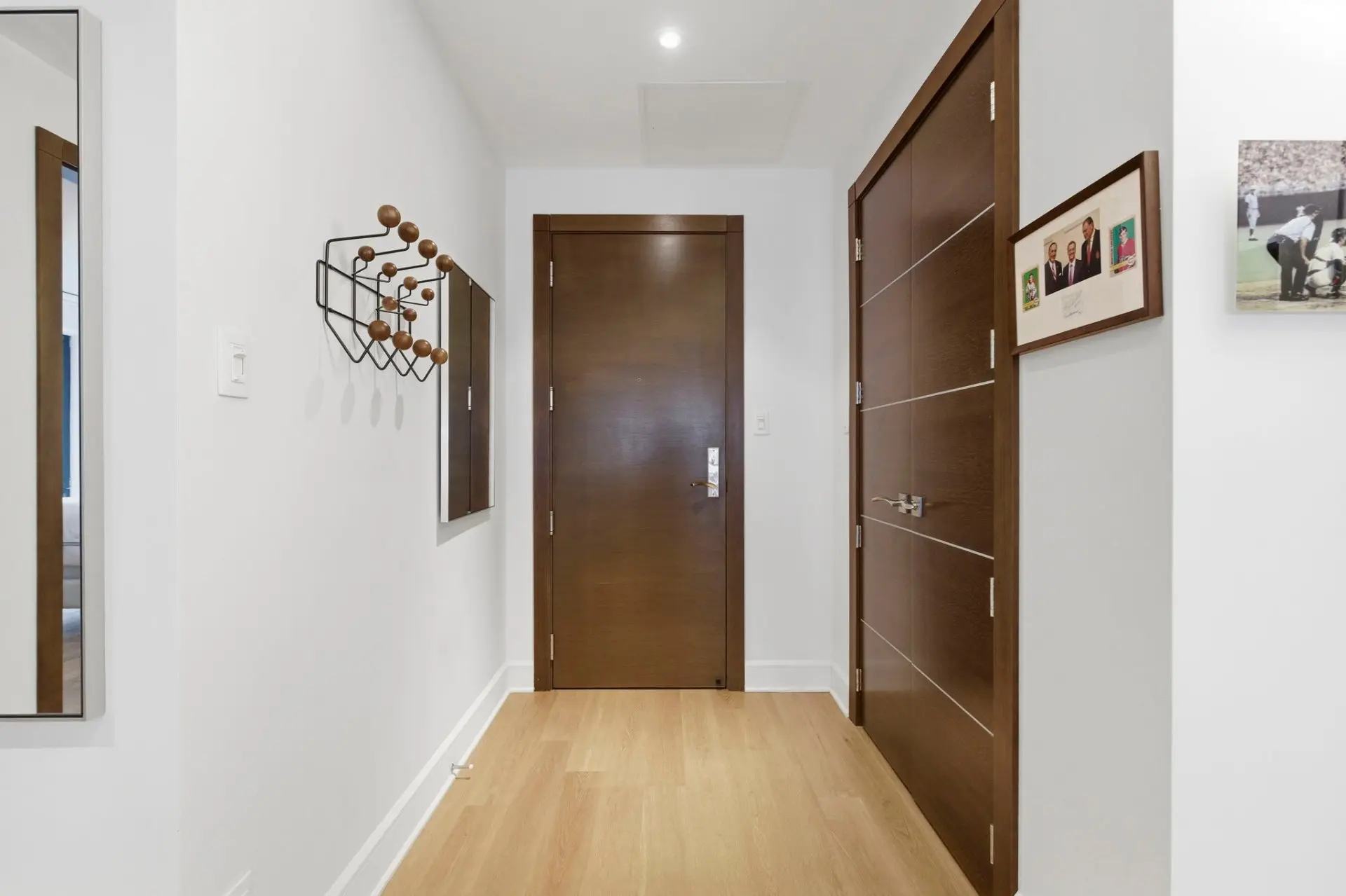 1420 Rue Sherbrooke O., # 1004 — photo 2