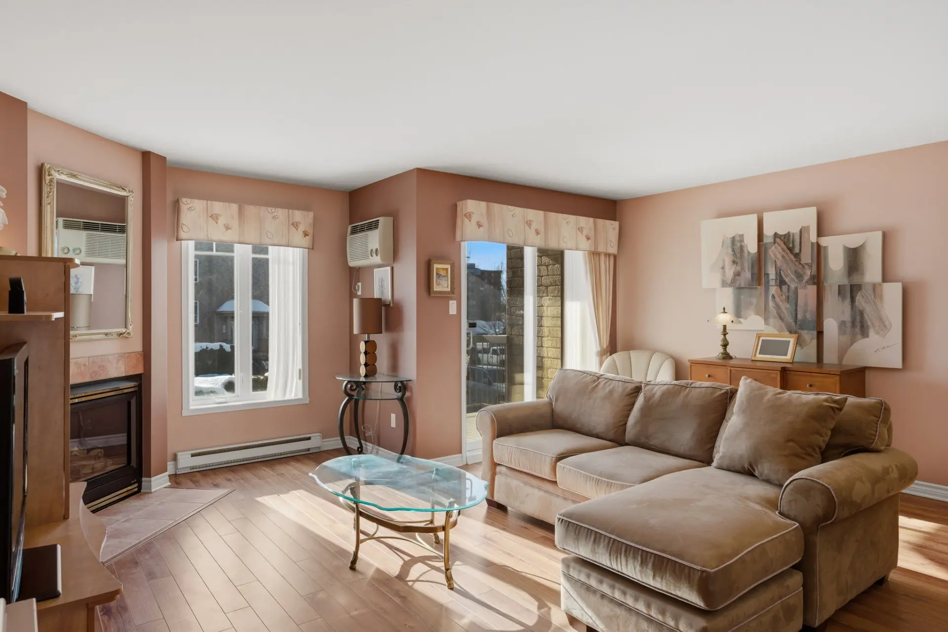 3232 Rue des Châteaux, # 201 — photo 3