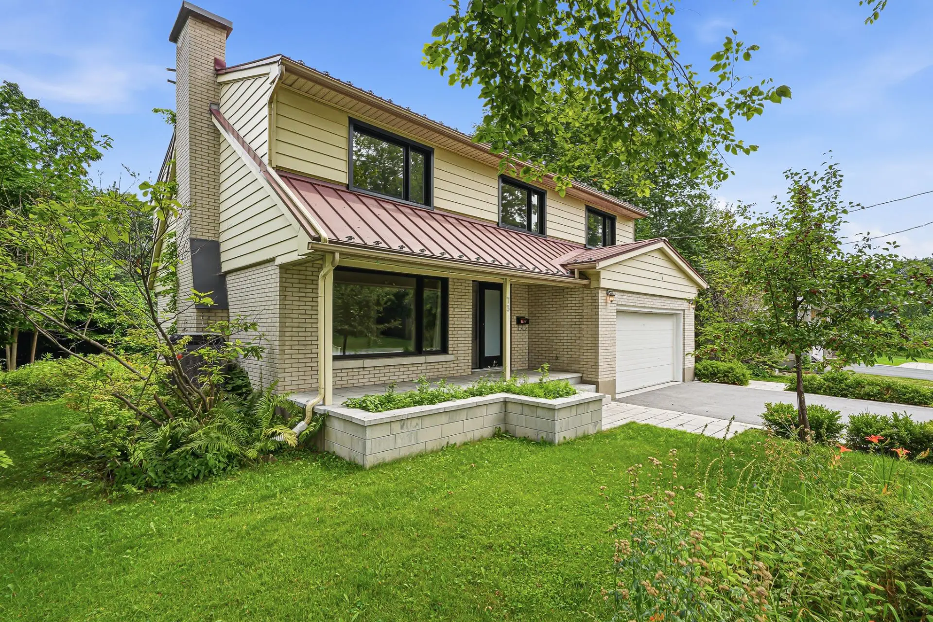 73 Lexington Drive, Beaconsfield — photo 1