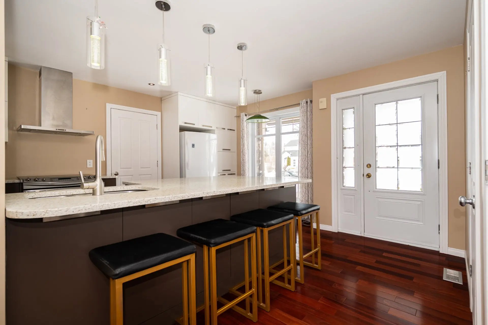 444 Rue Raymond — photo 3