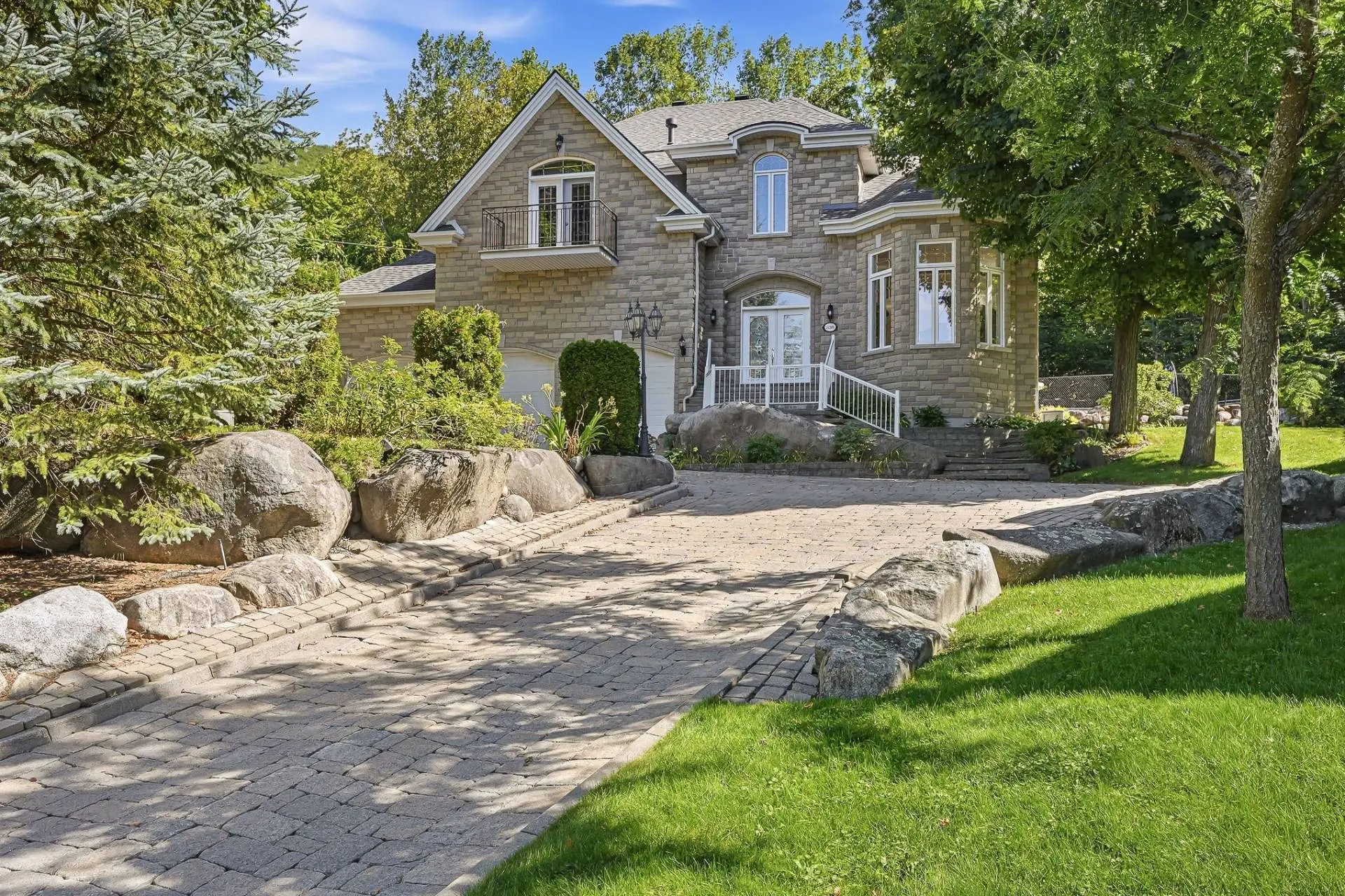 830 Rue Alfred-Laliberté, Mont-Saint-Hilaire — photo 1