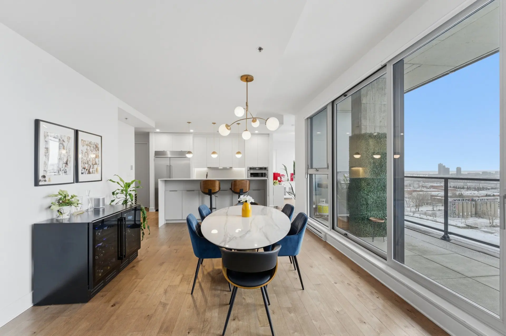 101 Rue Peel, # 2203 — photo 2