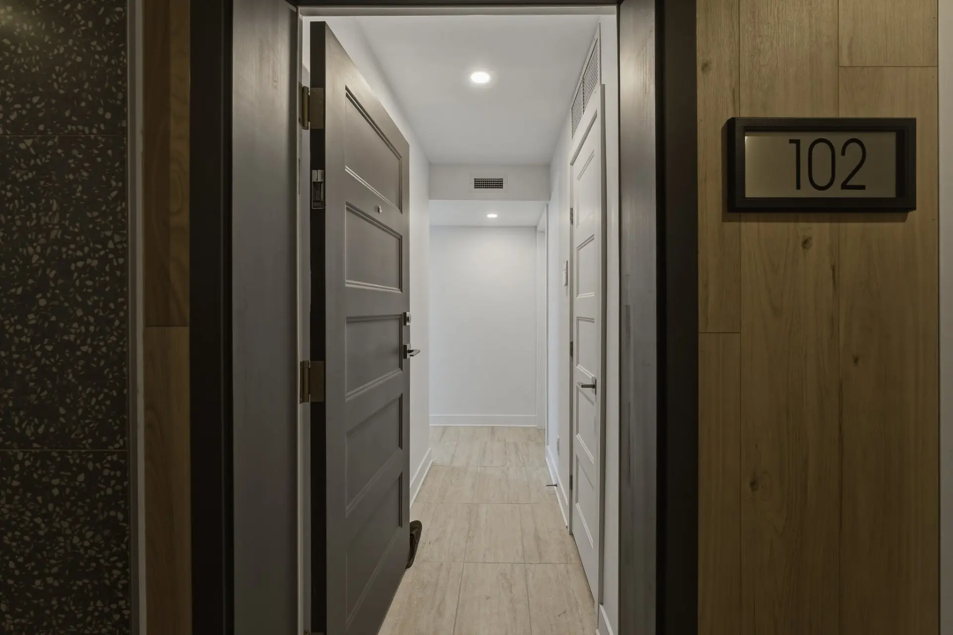 122 Rue de l'Aigle, # 102, Bromont — photo 3