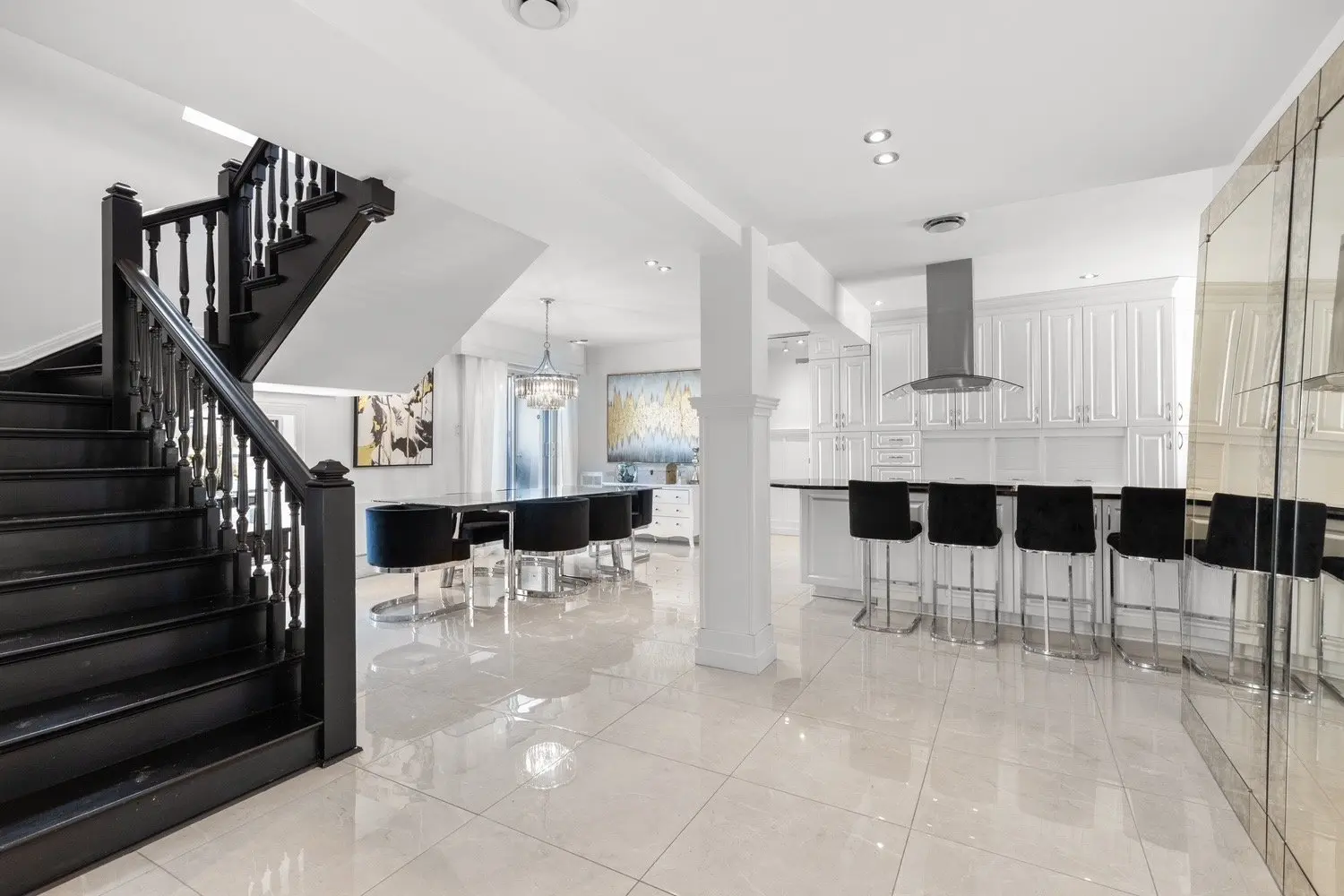 3792 Ch. de la Côte-des-Neiges — photo 1