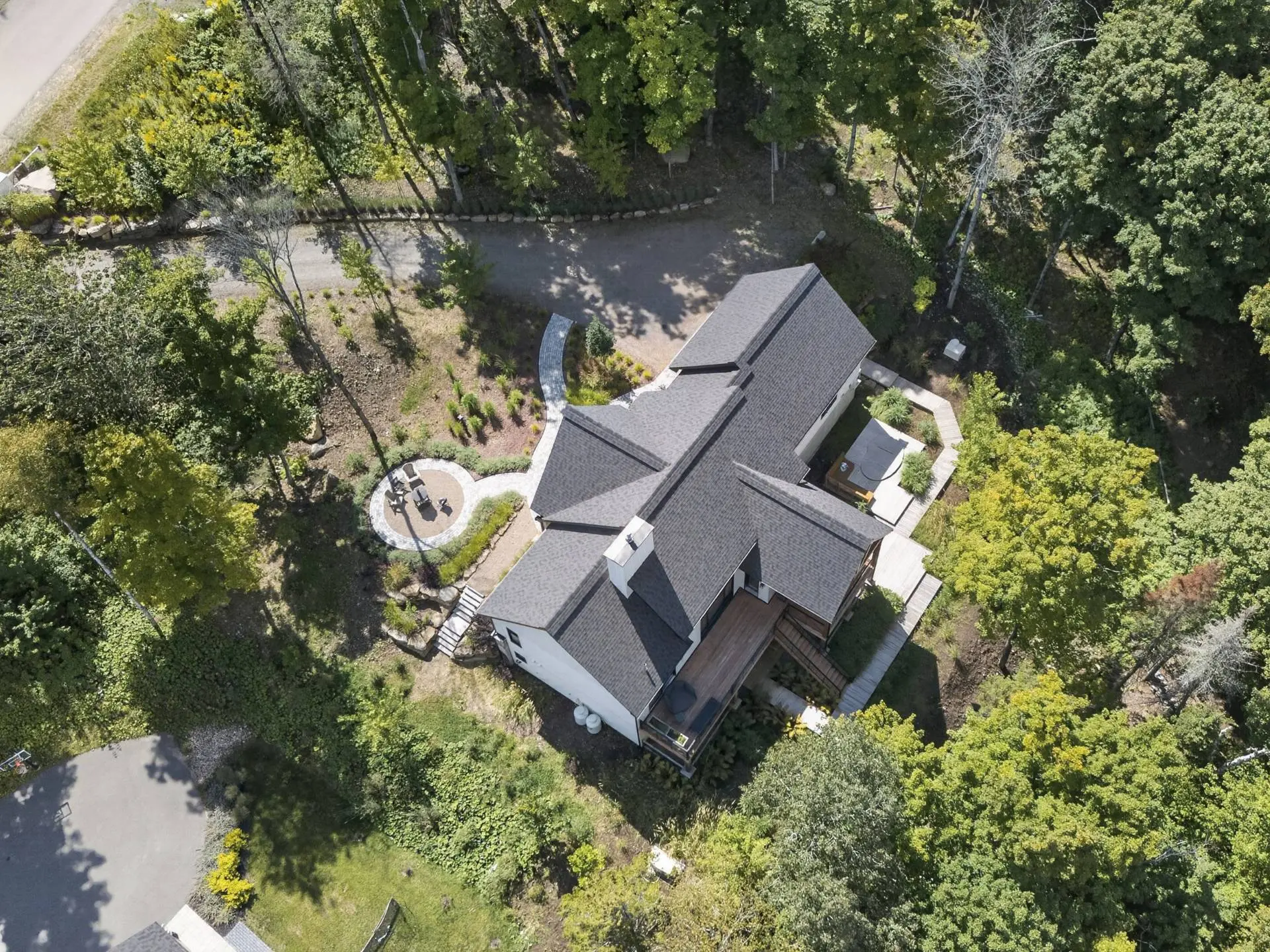 435 Ch. de l'Héritage, Saint-Sauveur — photo 2