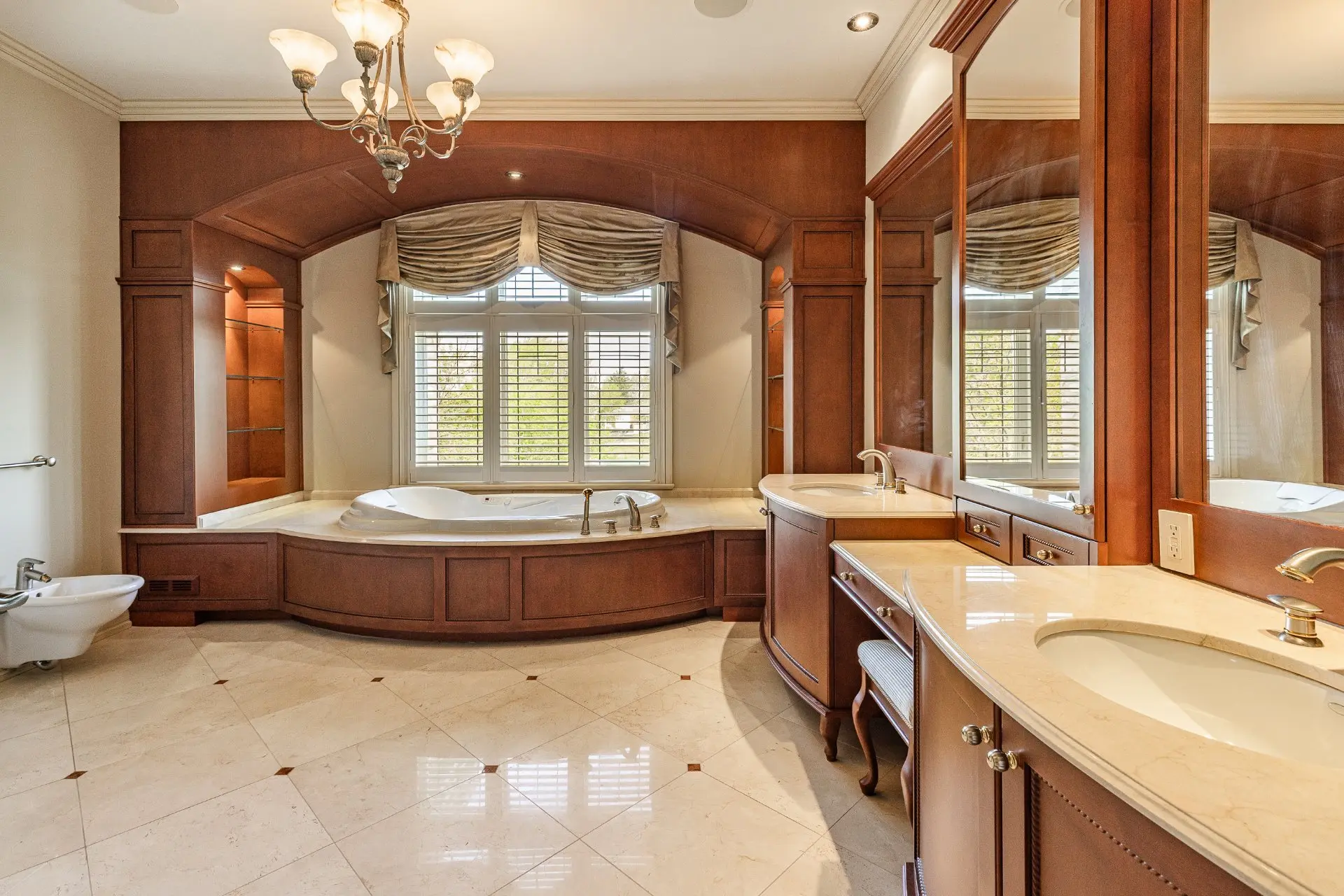 Ensuite bathroom