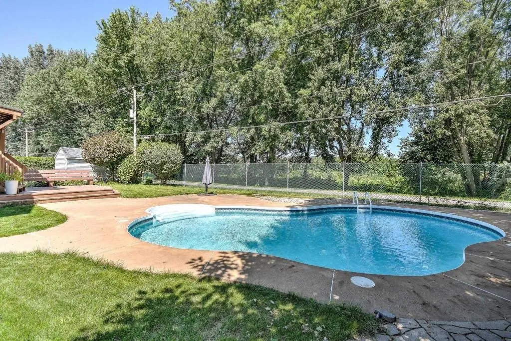 345 Rue François-Le Ber, La Prairie — photo 3