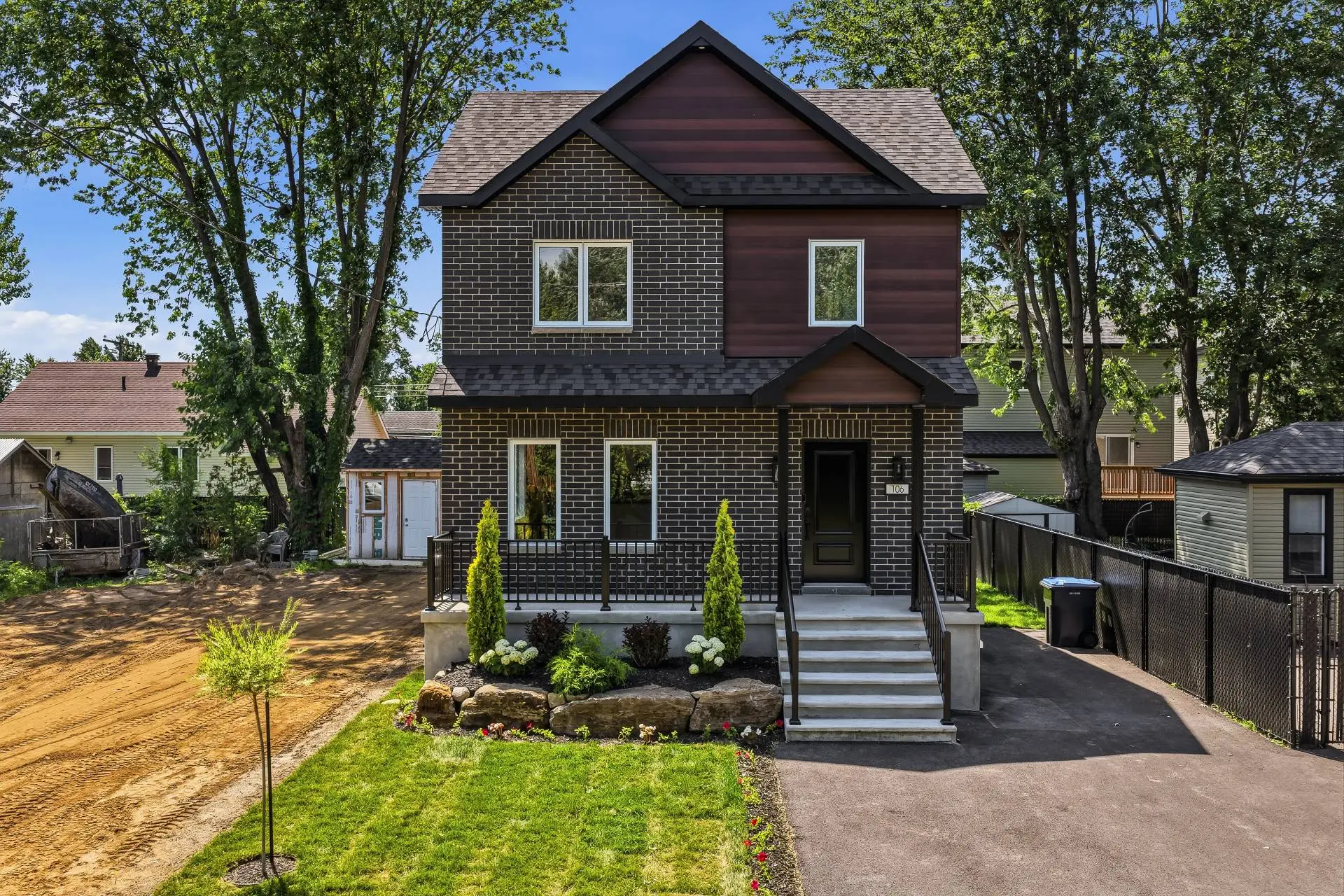 106 36e Avenue, Sainte-Marthe-sur-le-Lac — photo 1