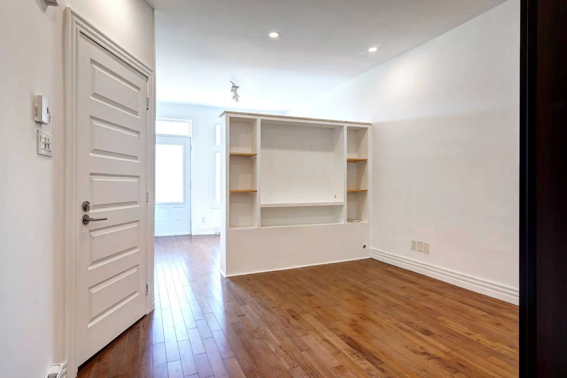 3288 Rue de Rouen — photo 3