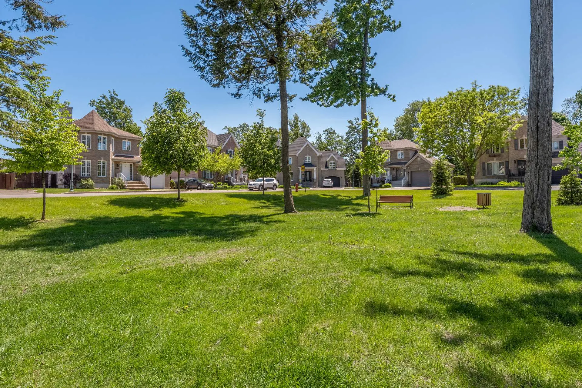 2939 Rue des Cèdres, Sainte-Marthe-sur-le-Lac — photo 3