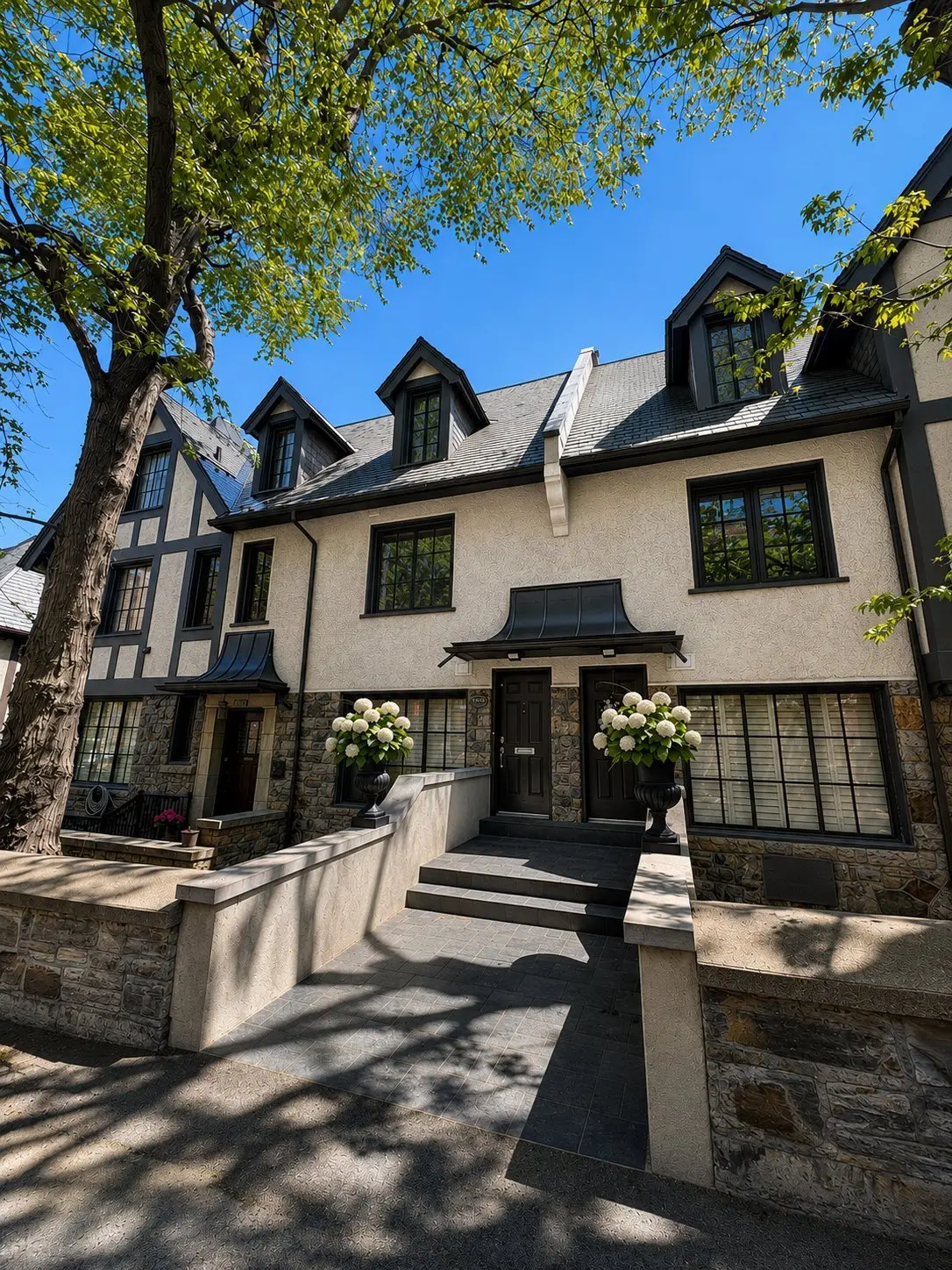 3792Z Ch. de la Côte-des-Neiges — photo 1