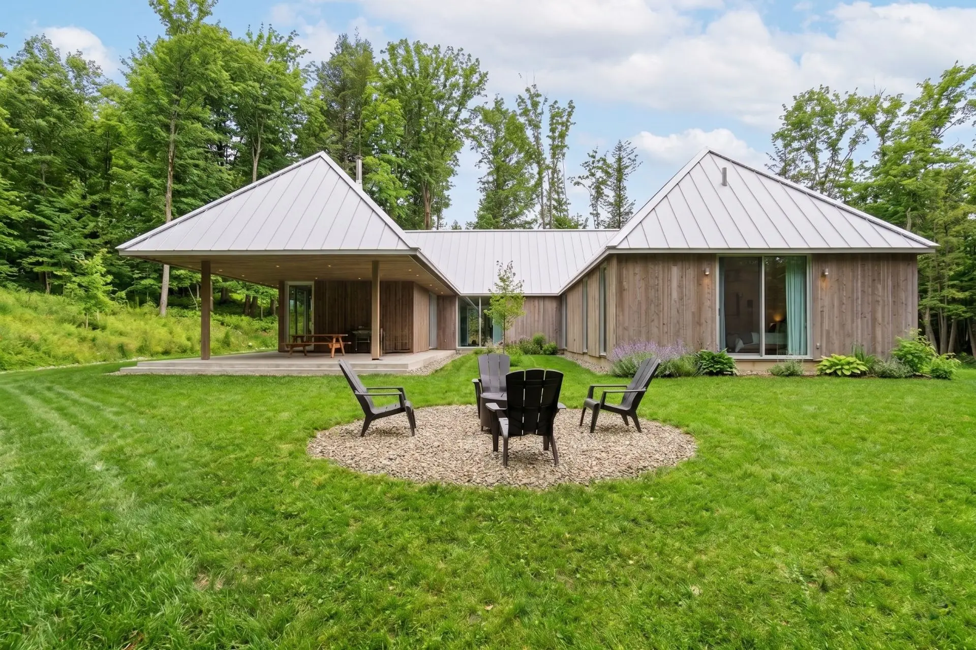 51 Ch. des Carrières, Bromont — photo 1