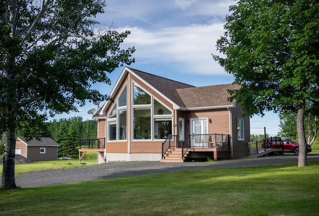 115 Ch. de la Baie-au-Chêne, Pointe-à-la-Croix — photo 1