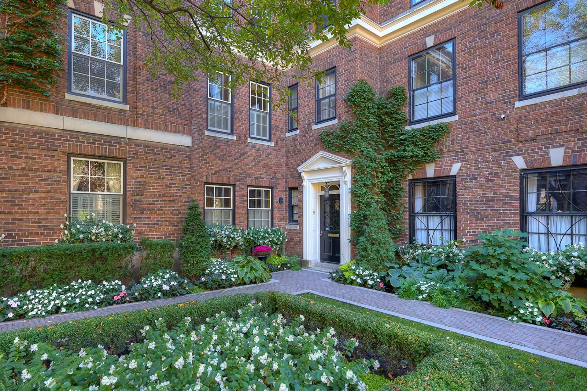 16 Place de Chelsea — photo 1