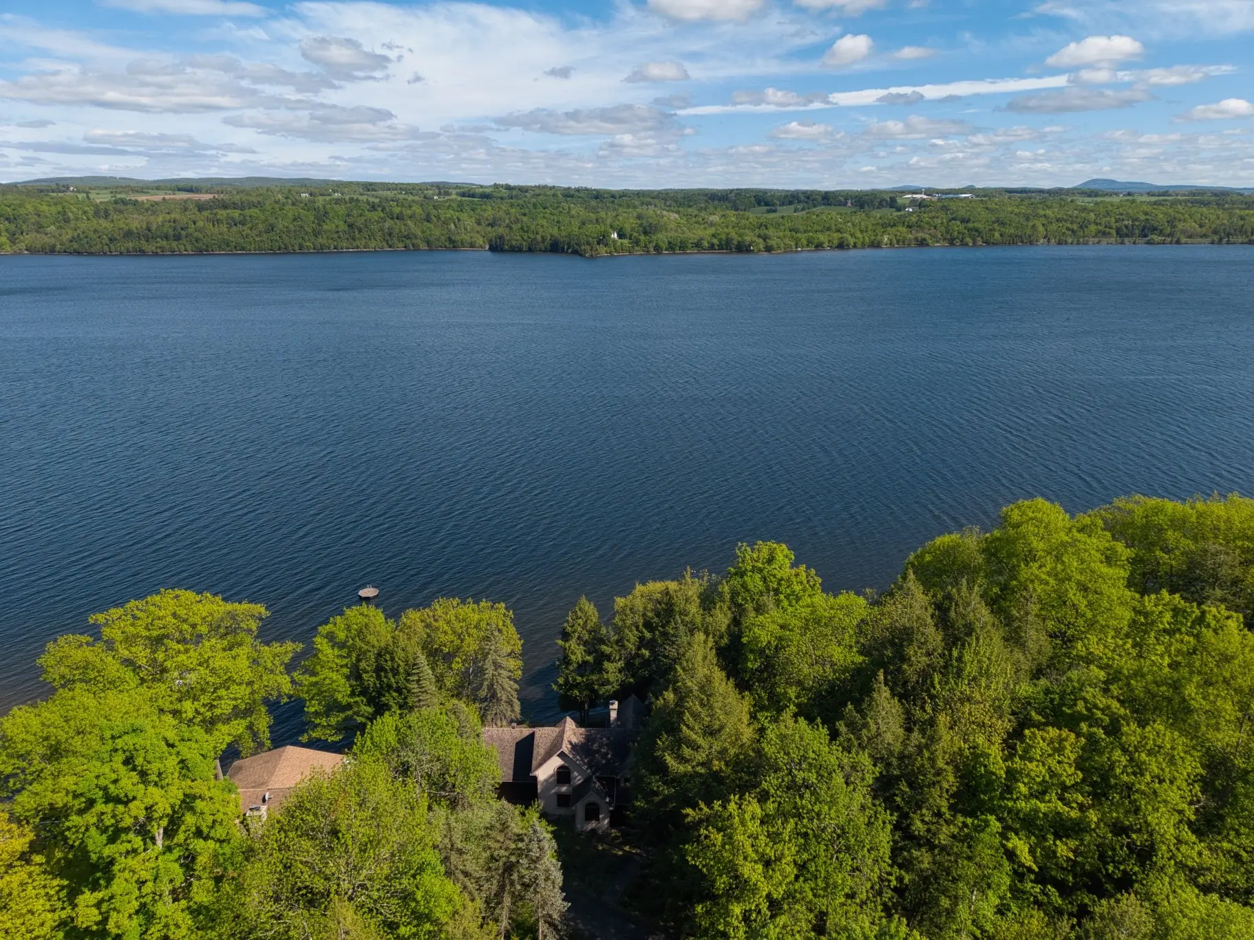 560 Ch. Waban-Aki N., Sainte-Catherine-de-Hatley — photo 1