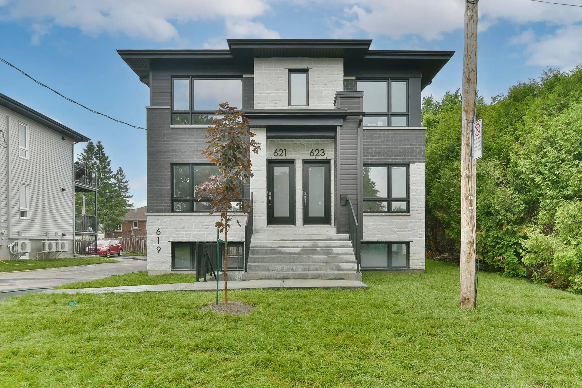 623 3e Avenue — photo 1