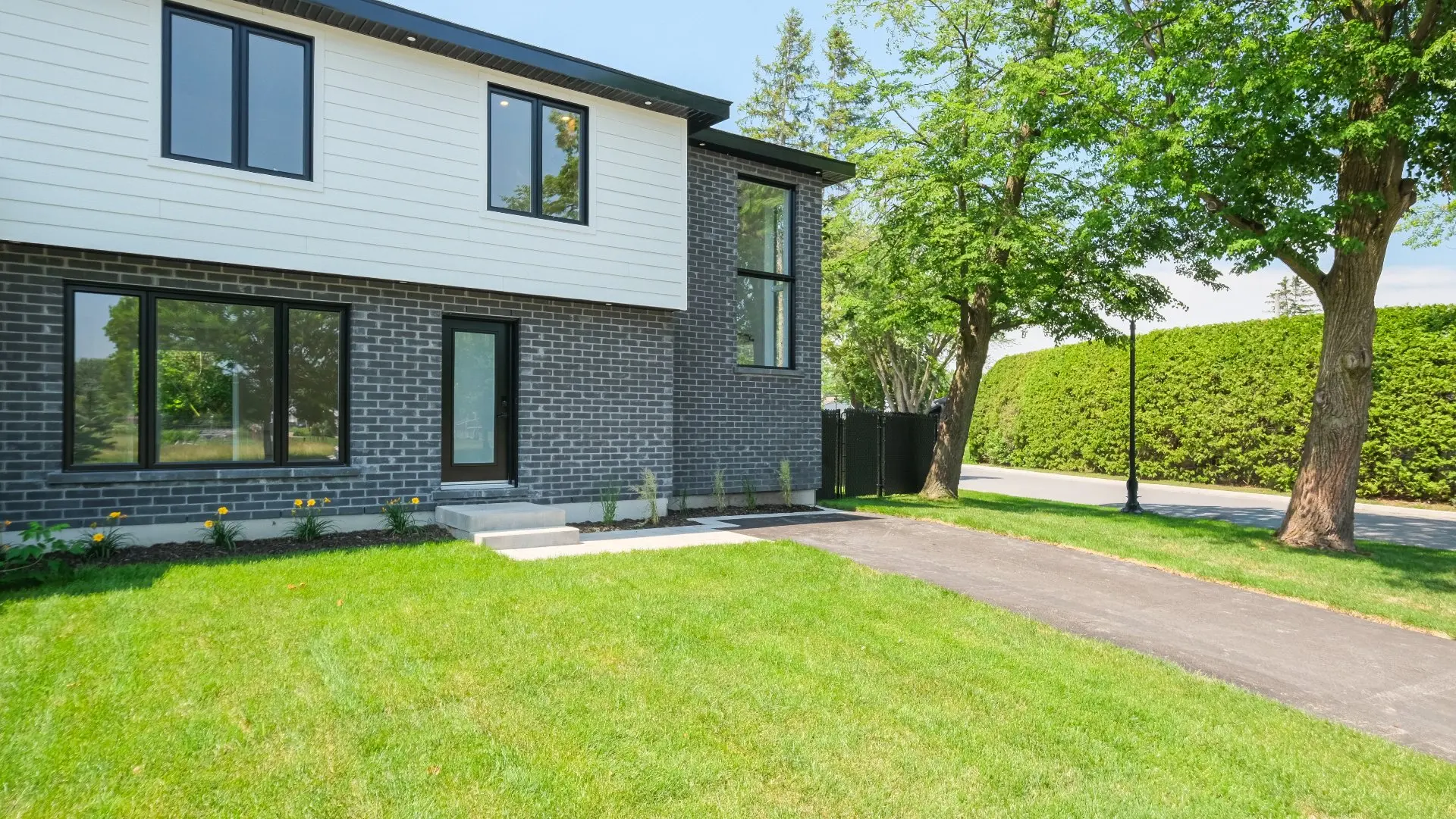 1350 Rue Hertel, Chambly — photo 1