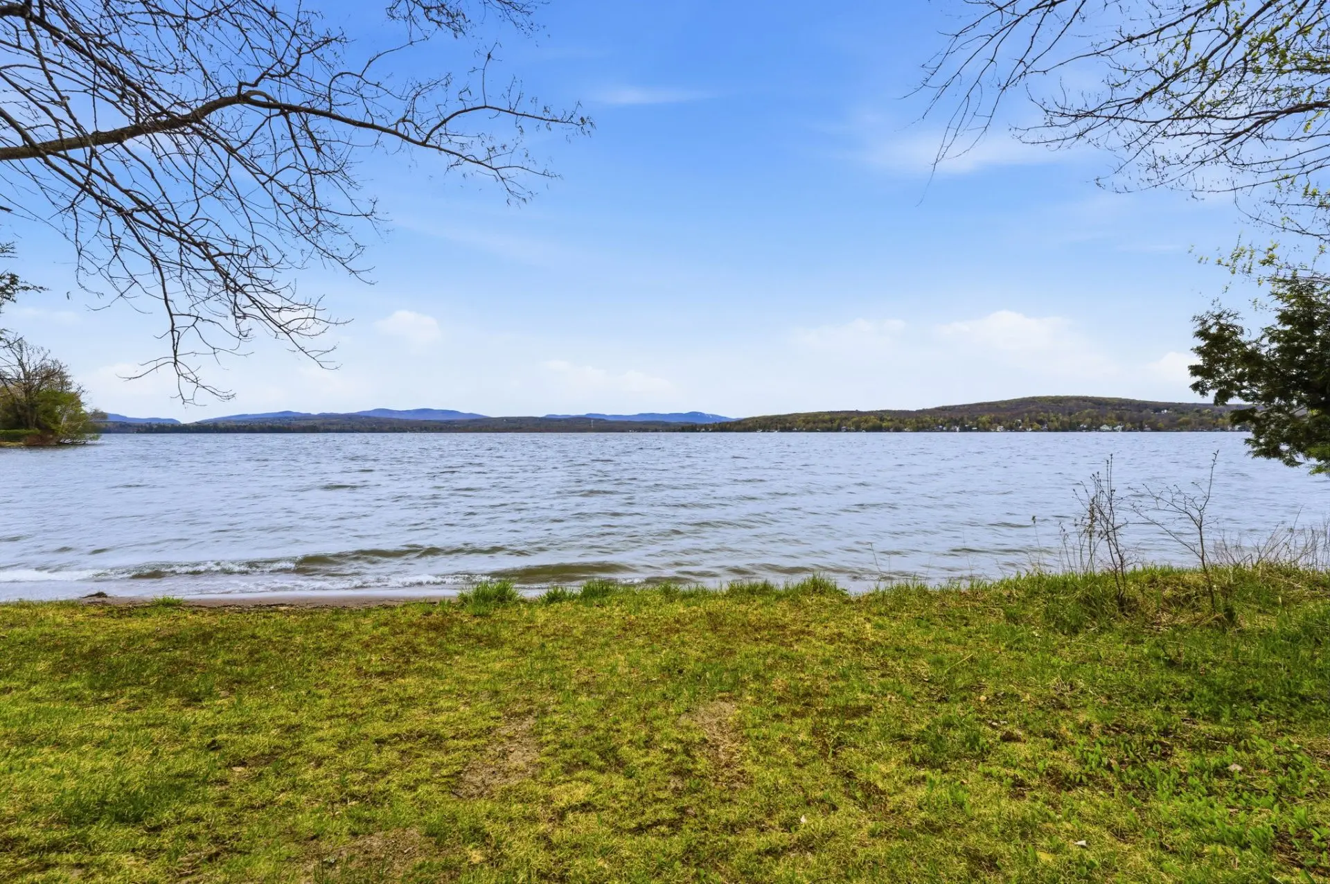102Z Ch. de la Baie-Robinson, Lac-Brome — photo 3