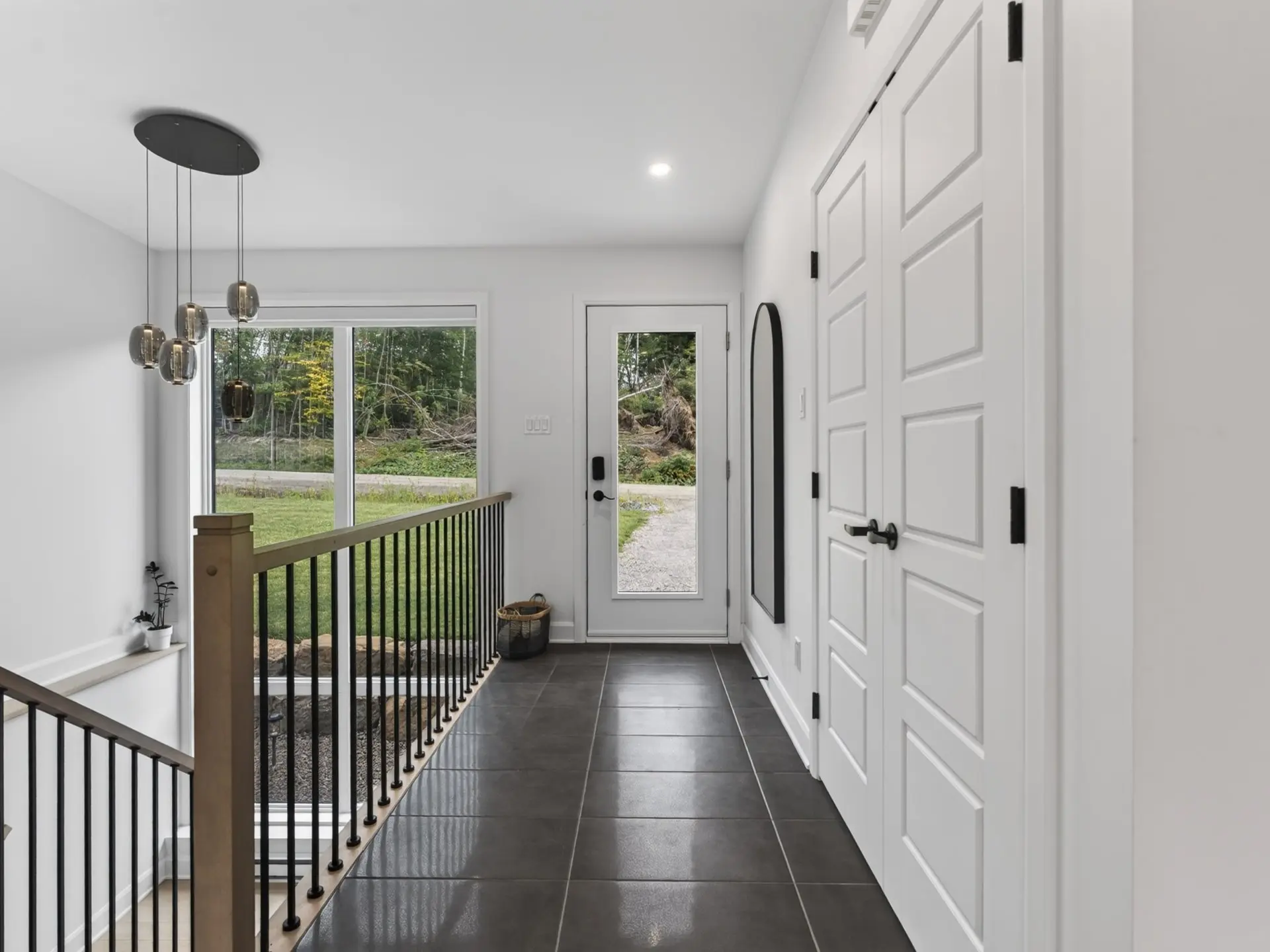 340 Rue des Étoiles, Saint-Hippolyte — photo 3