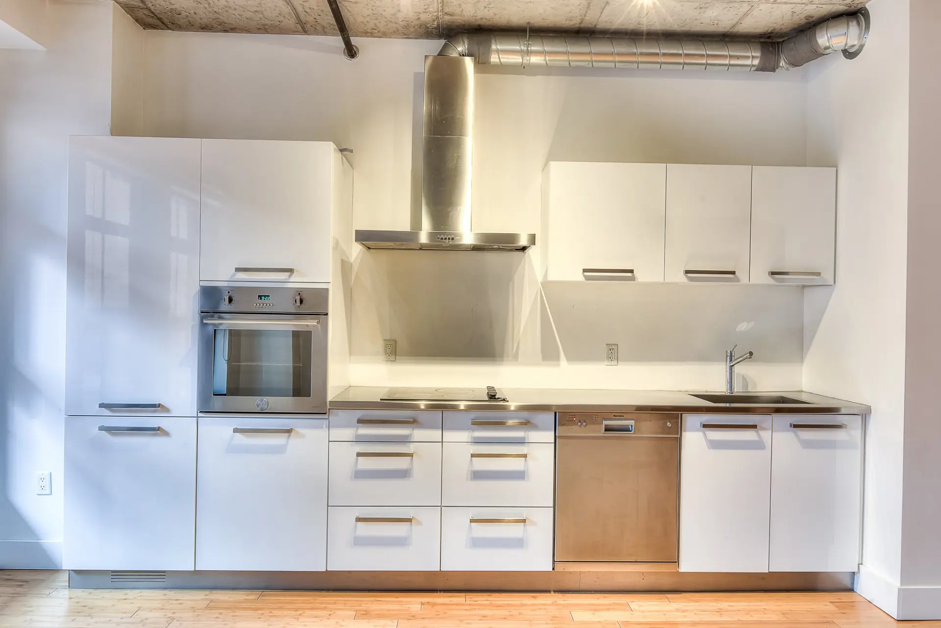 1061 Rue St-Alexandre, # 708 — photo 3