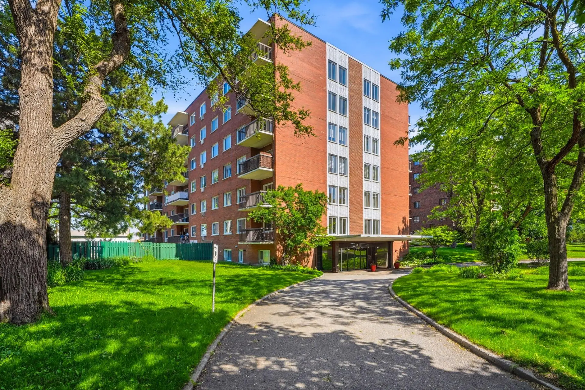 75 Av. Glengarry, # 502, Mont-Royal — photo 1