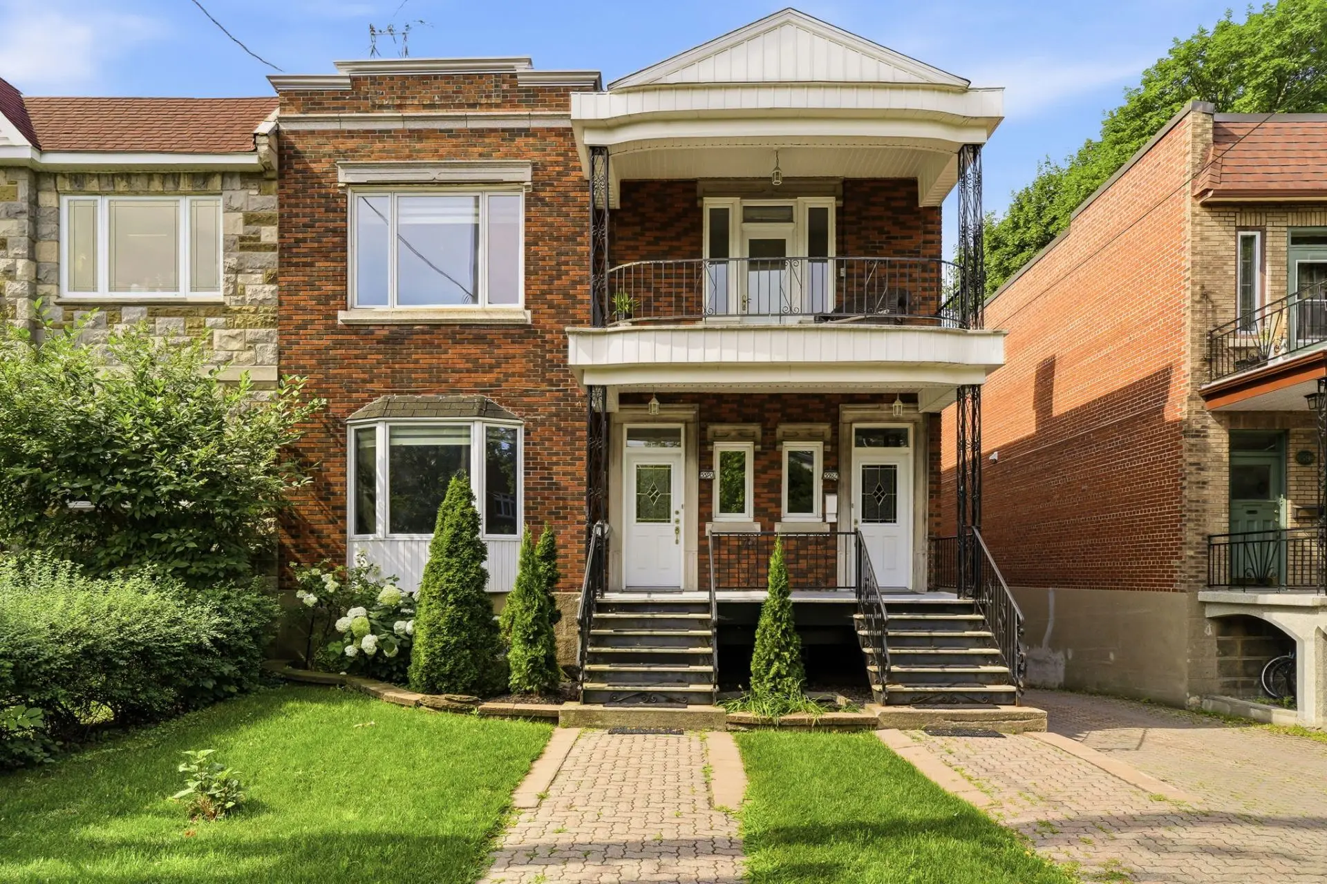 5592Z Av. de Woodbury — photo 1