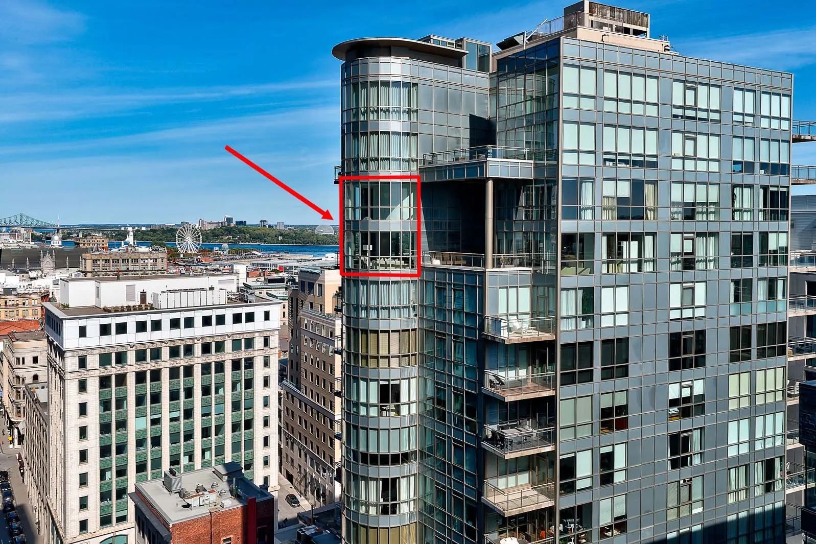 650 Rue Notre-Dame O., # PH1701 — photo 3