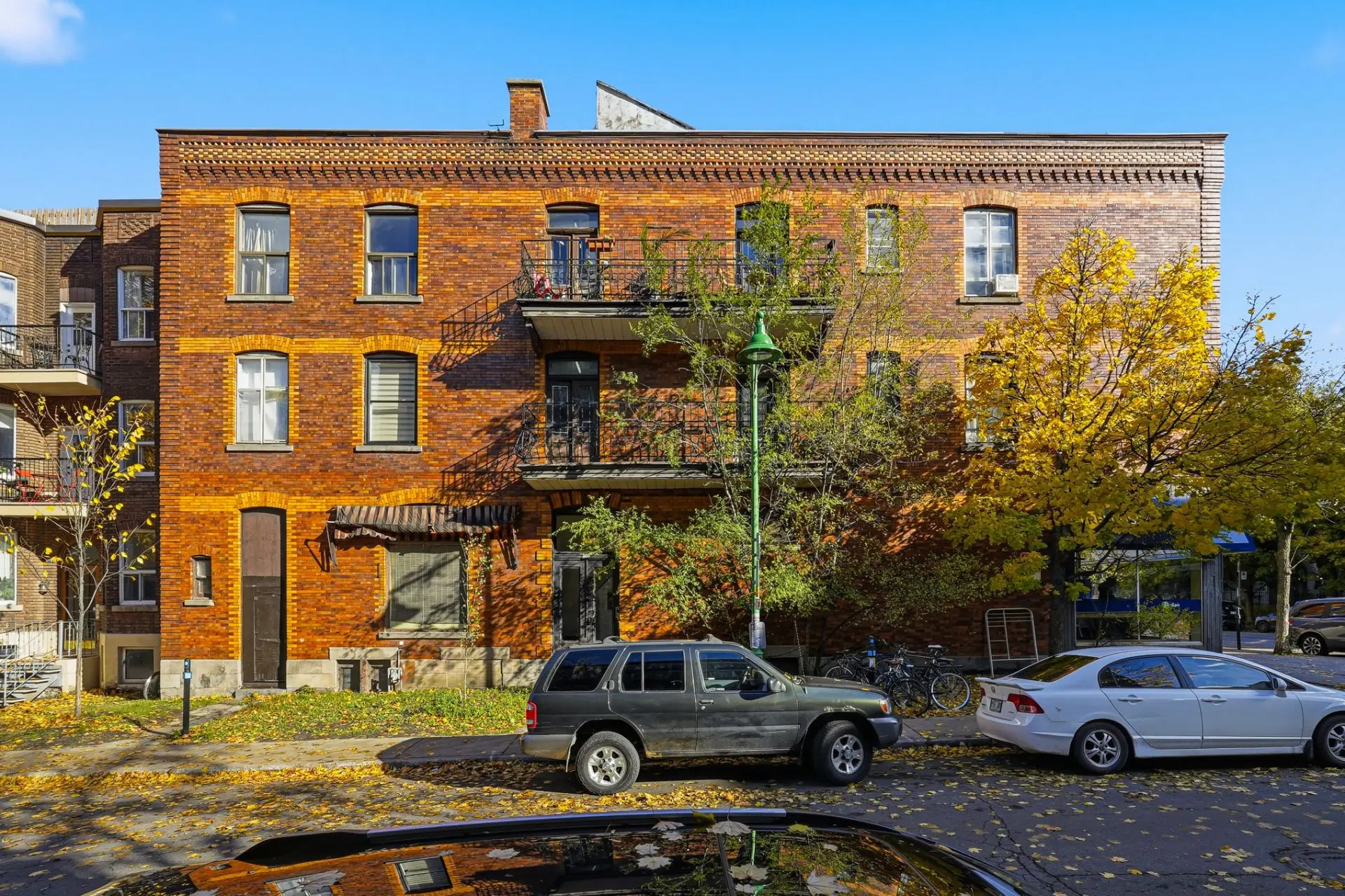 1089 Av. Bernard — photo 3