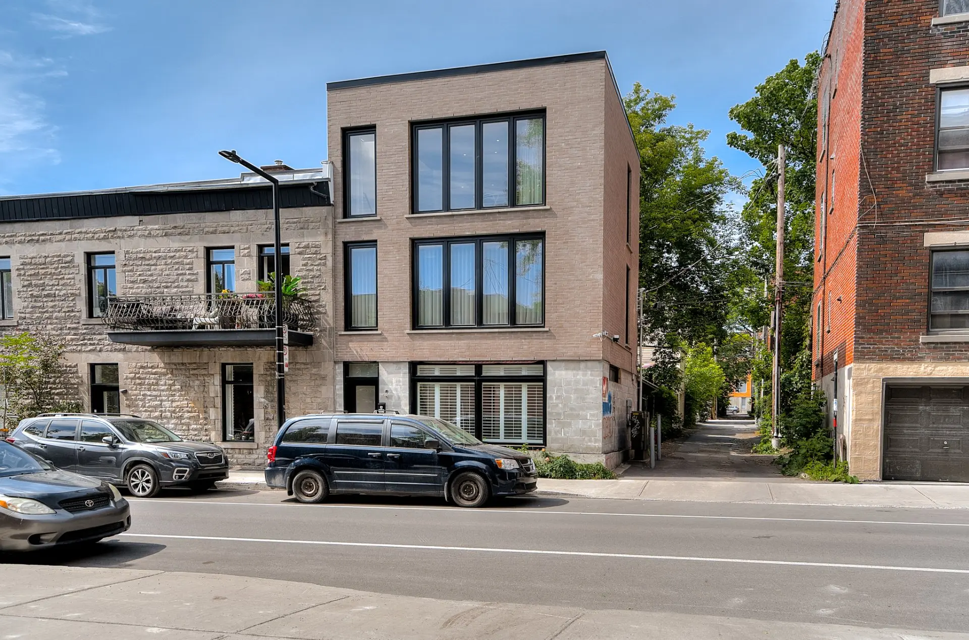 4756Z Rue St-André — photo 1