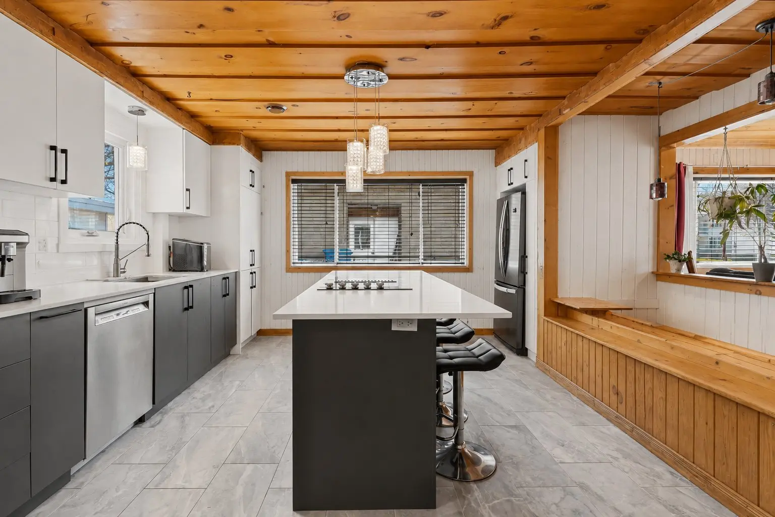 1030 Boul. St-Antoine, Saint-Jérôme — photo 1