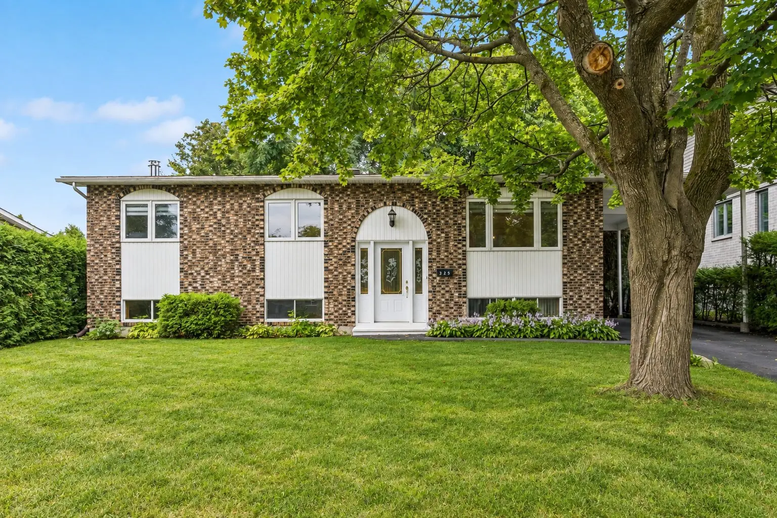 325 Rue des Tulipes, La Prairie — photo 1