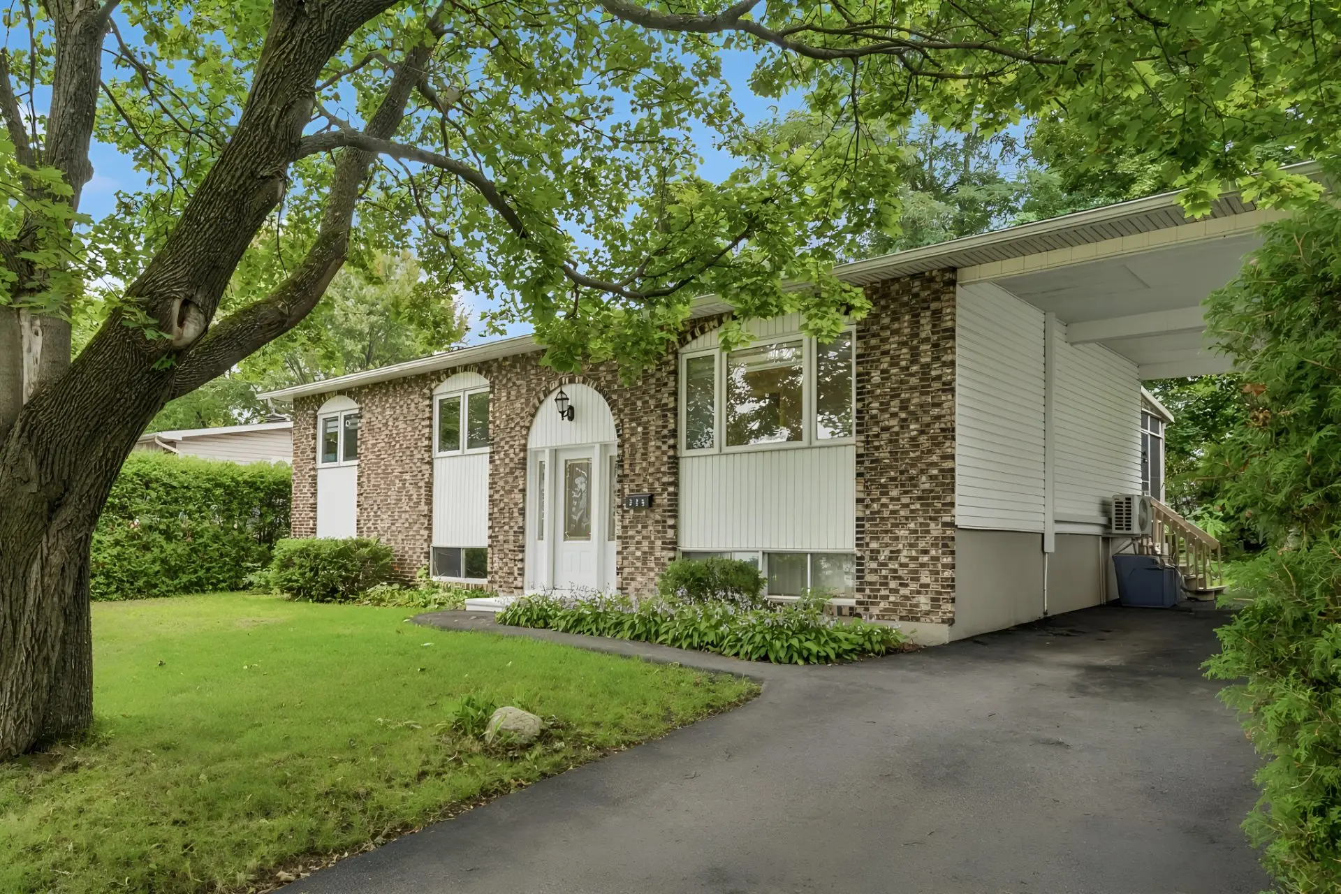 325 Rue des Tulipes, La Prairie — photo 2