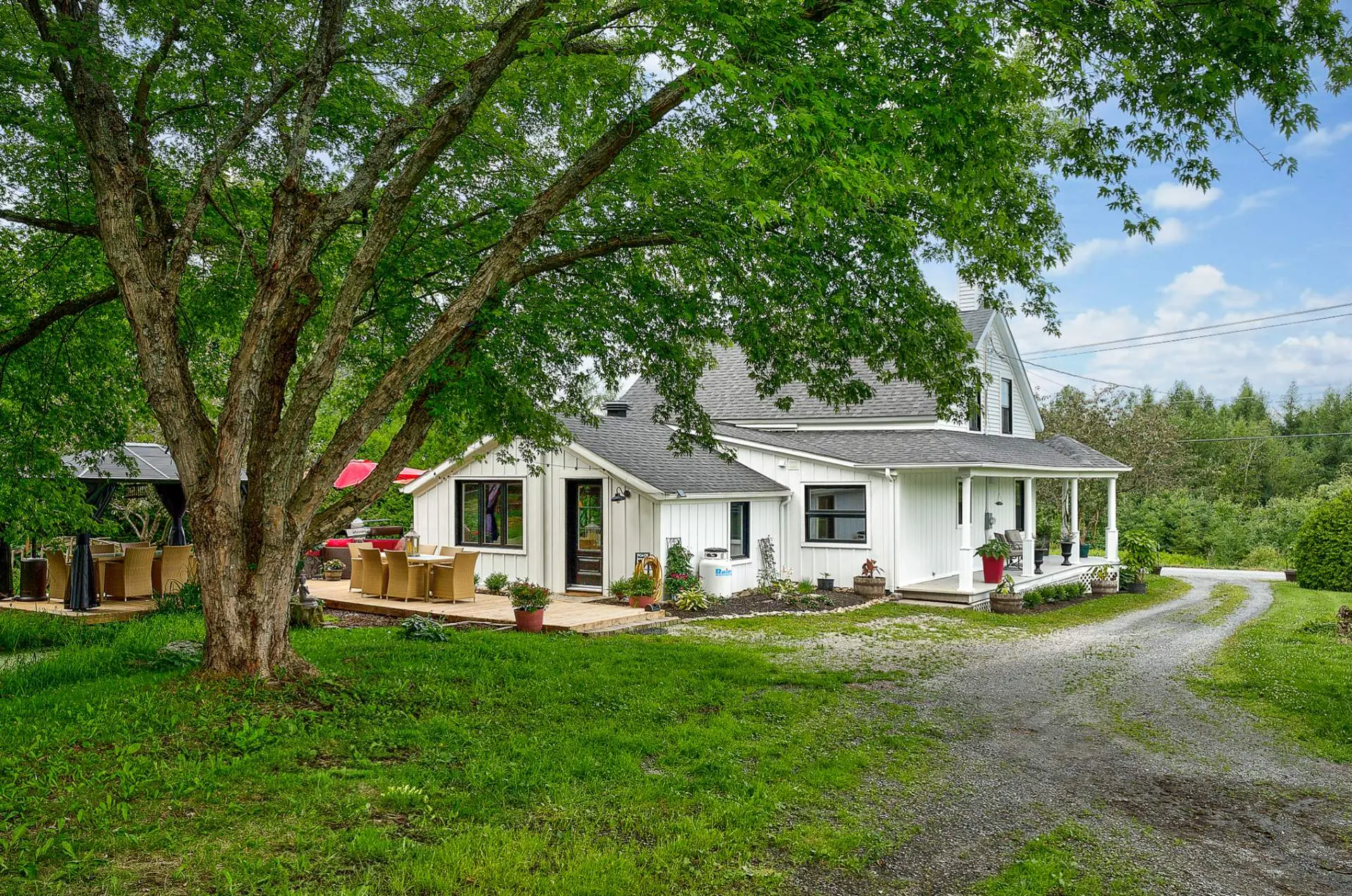 1596 Ch. Hudon, Dunham — photo 1