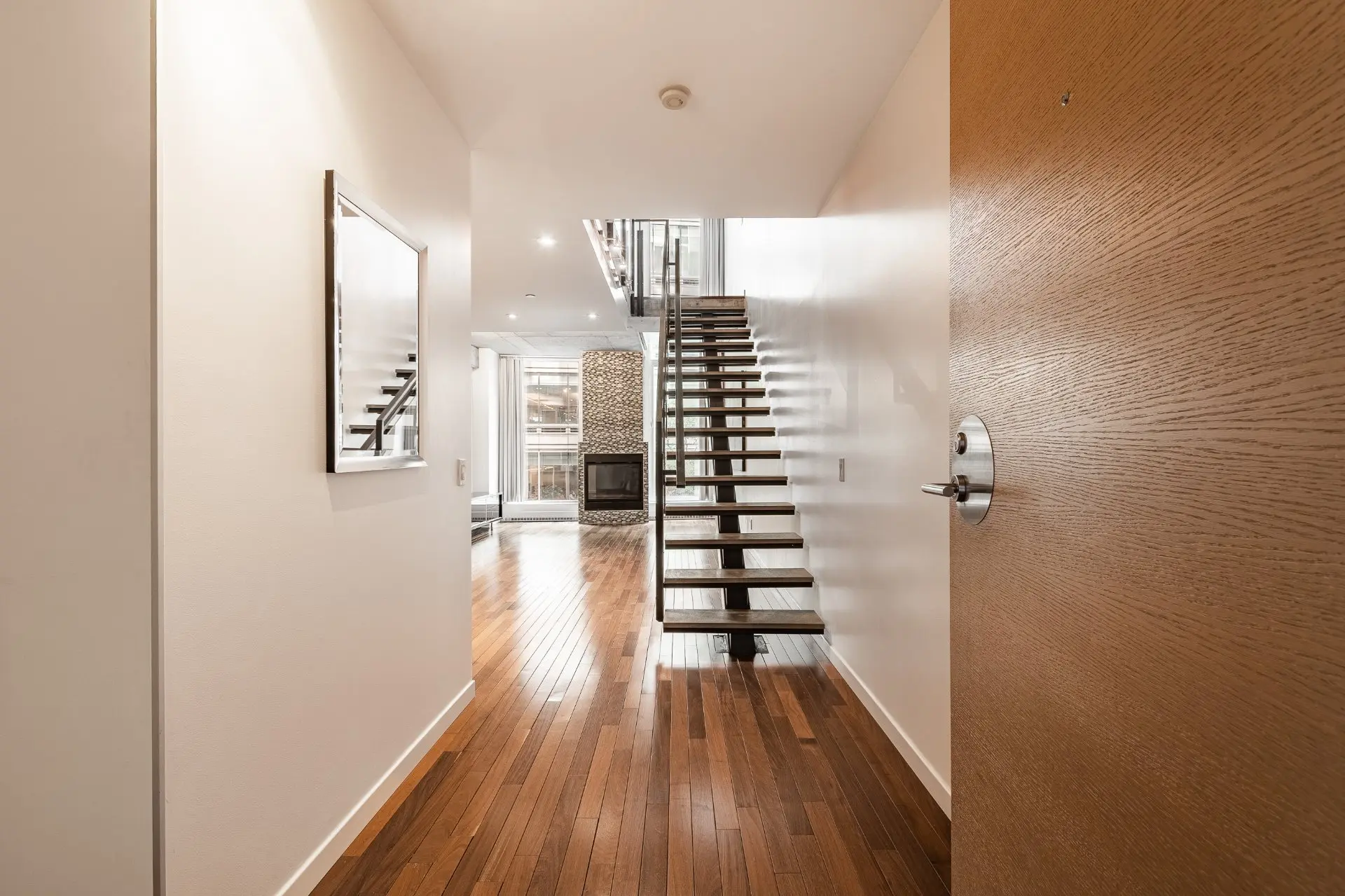 445 Av. Viger O., # 308 — photo 2