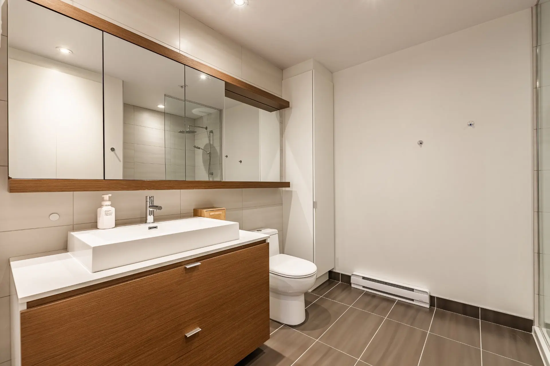 Salle de bains attenante à la CCP