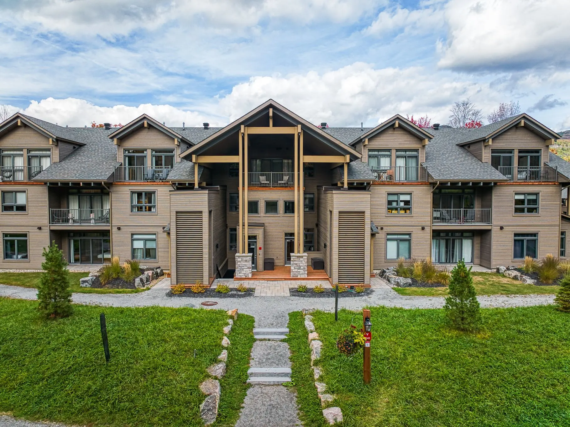 1040 Allée de Verbier, # 103, Mont-Tremblant — photo 2