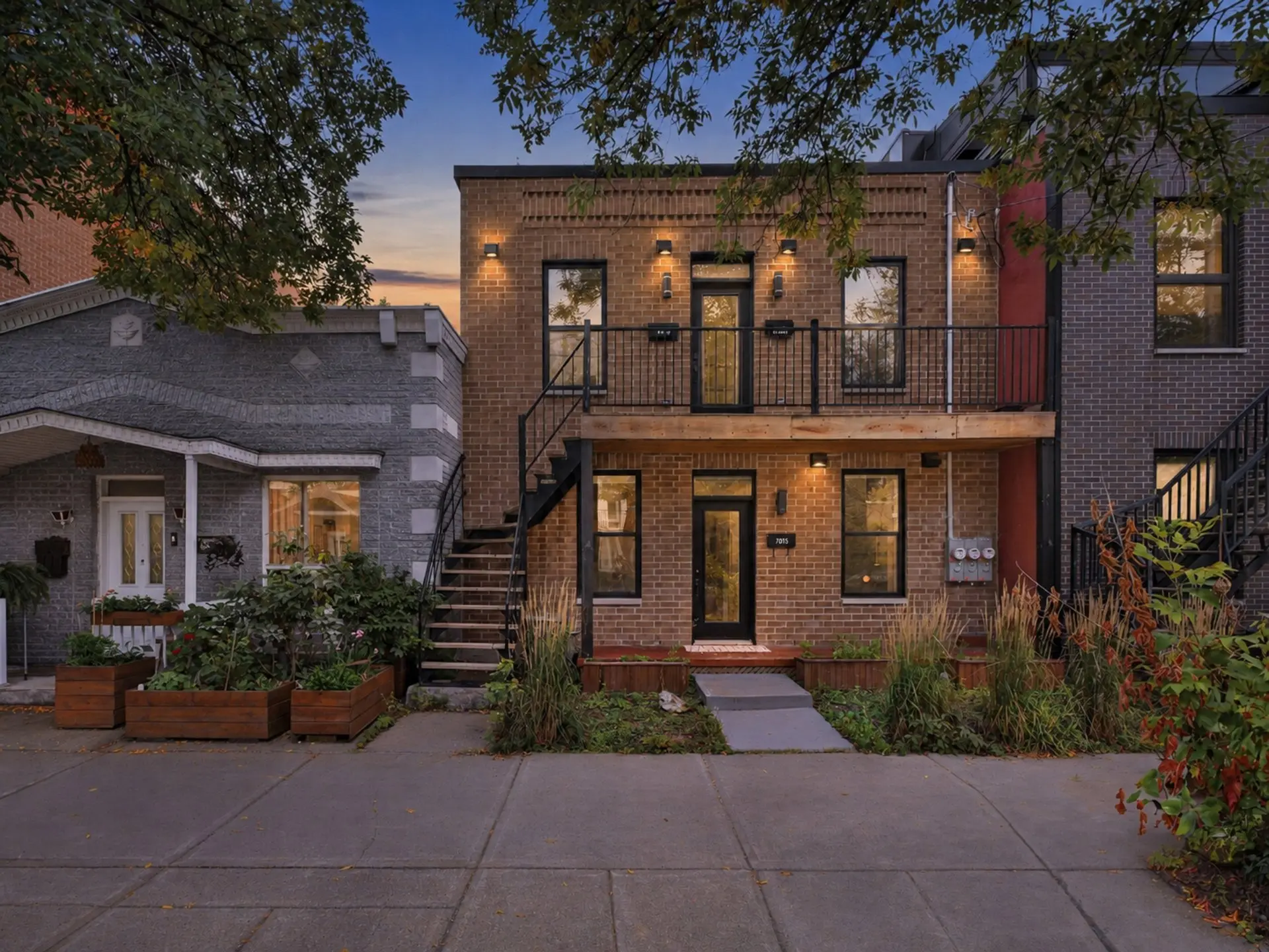 7019 Rue De La Roche — photo 1