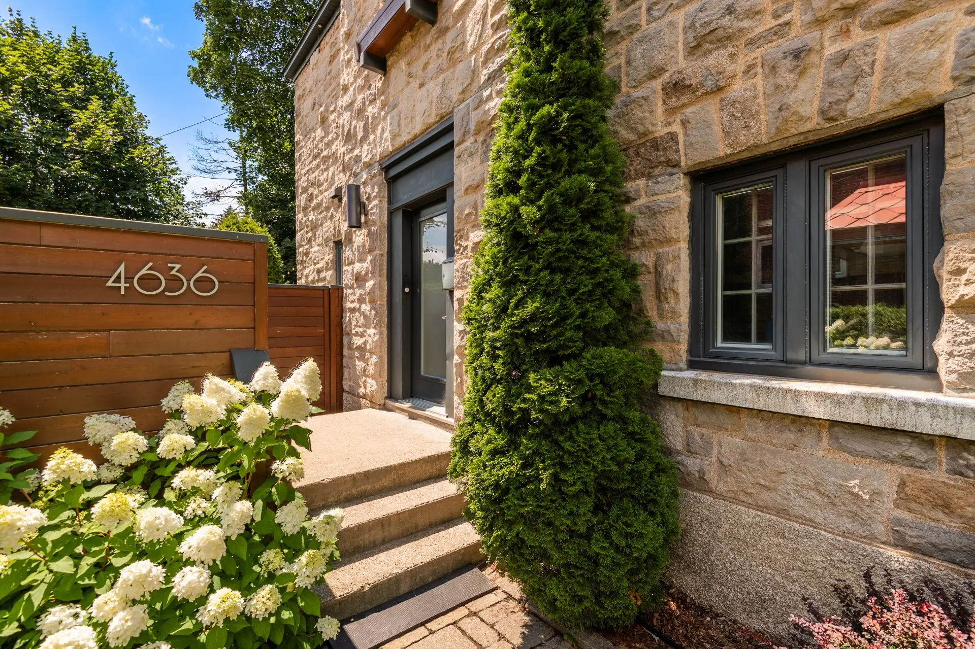 4636 Av. Patricia — photo 3