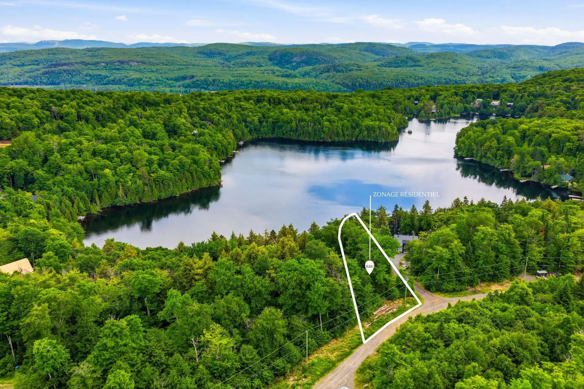 Ch. des Mésanges, Shawinigan — photo 1