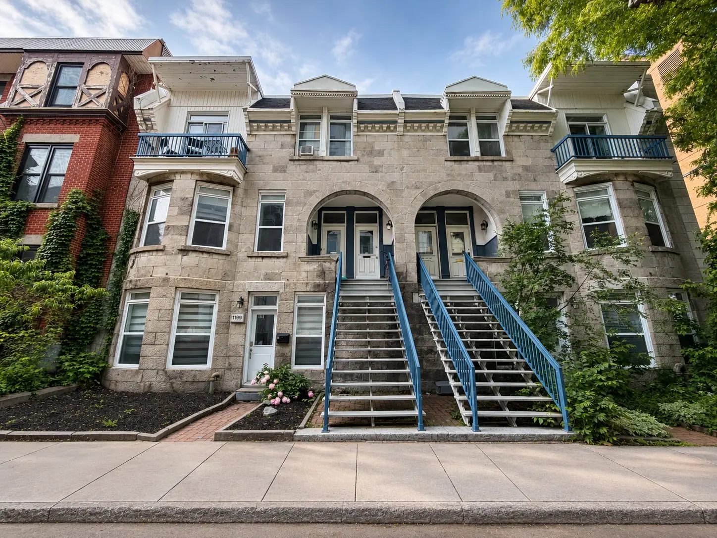 1195 Rue Ste-Élisabeth — photo 1