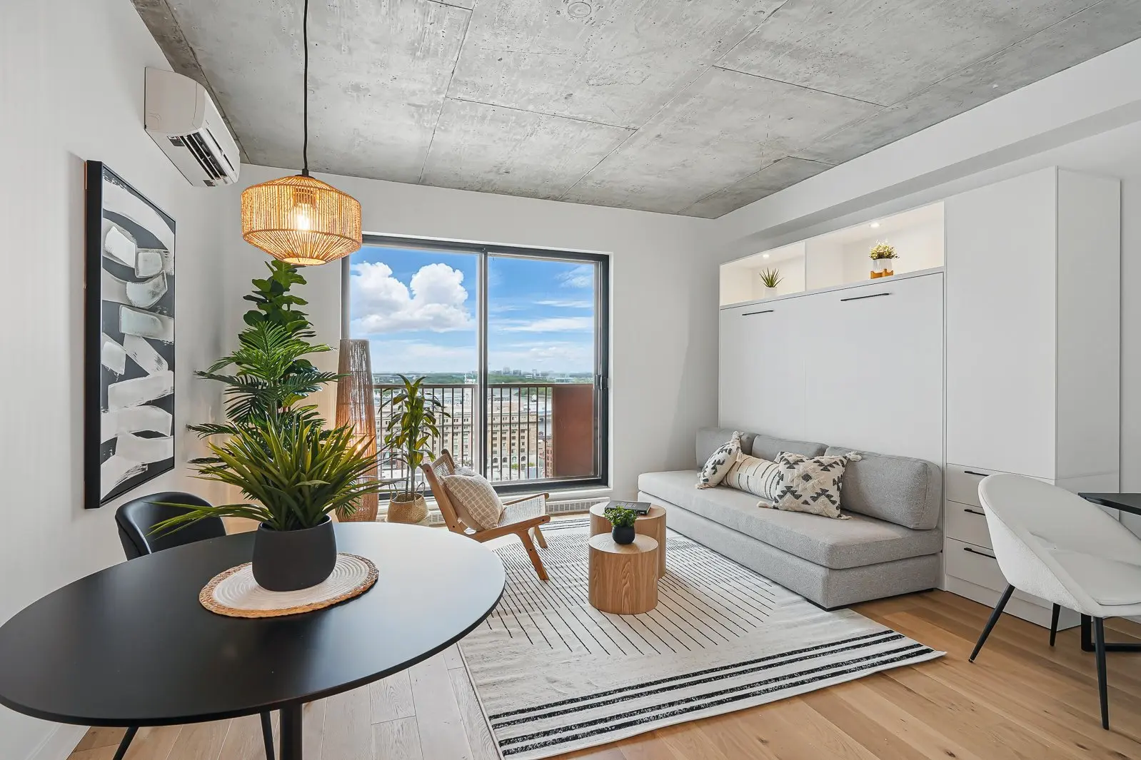 245 Boul. Robert-Bourassa, # 2207 — photo 1