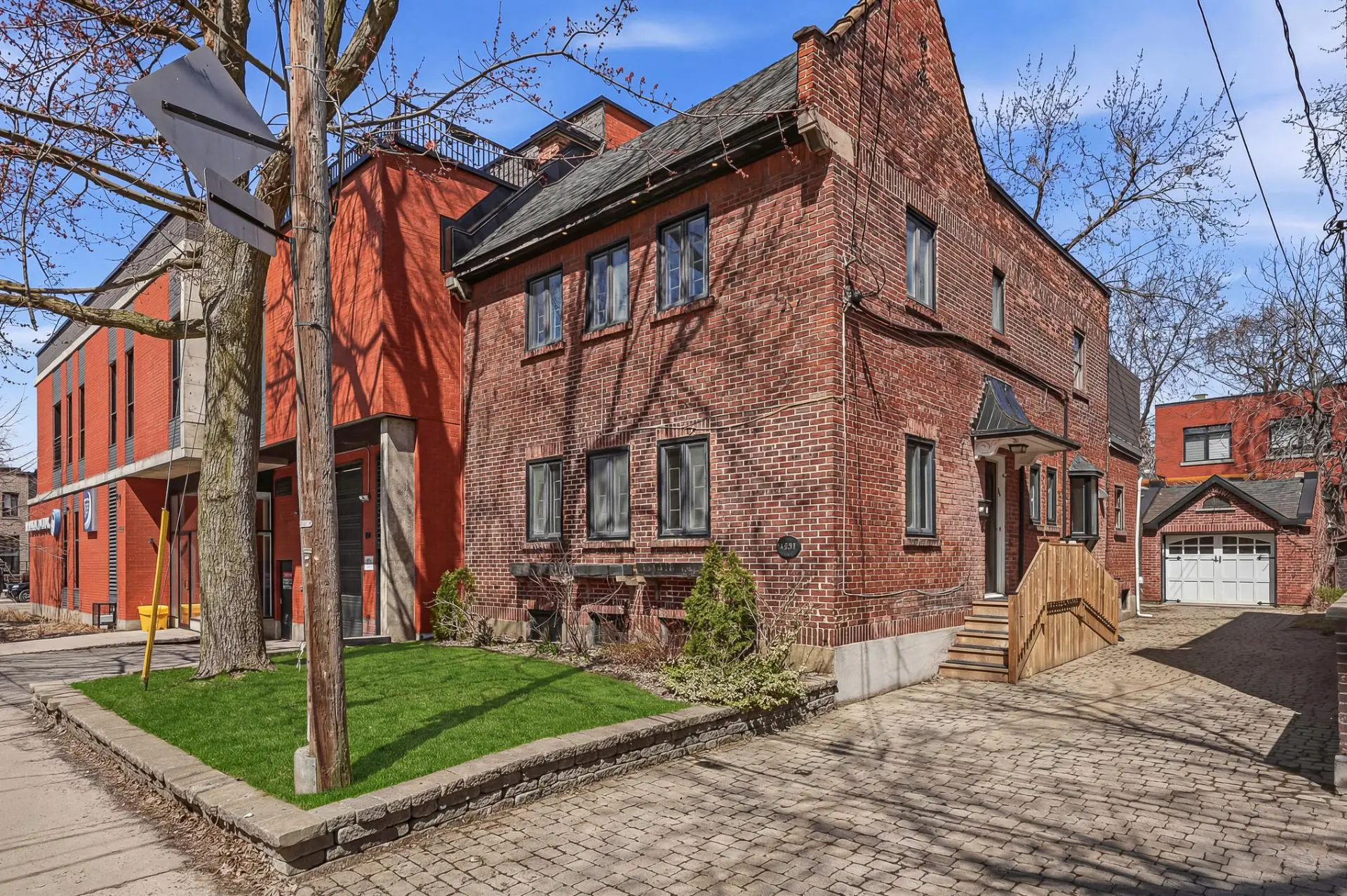 4257 Av. Wilson — photo 1