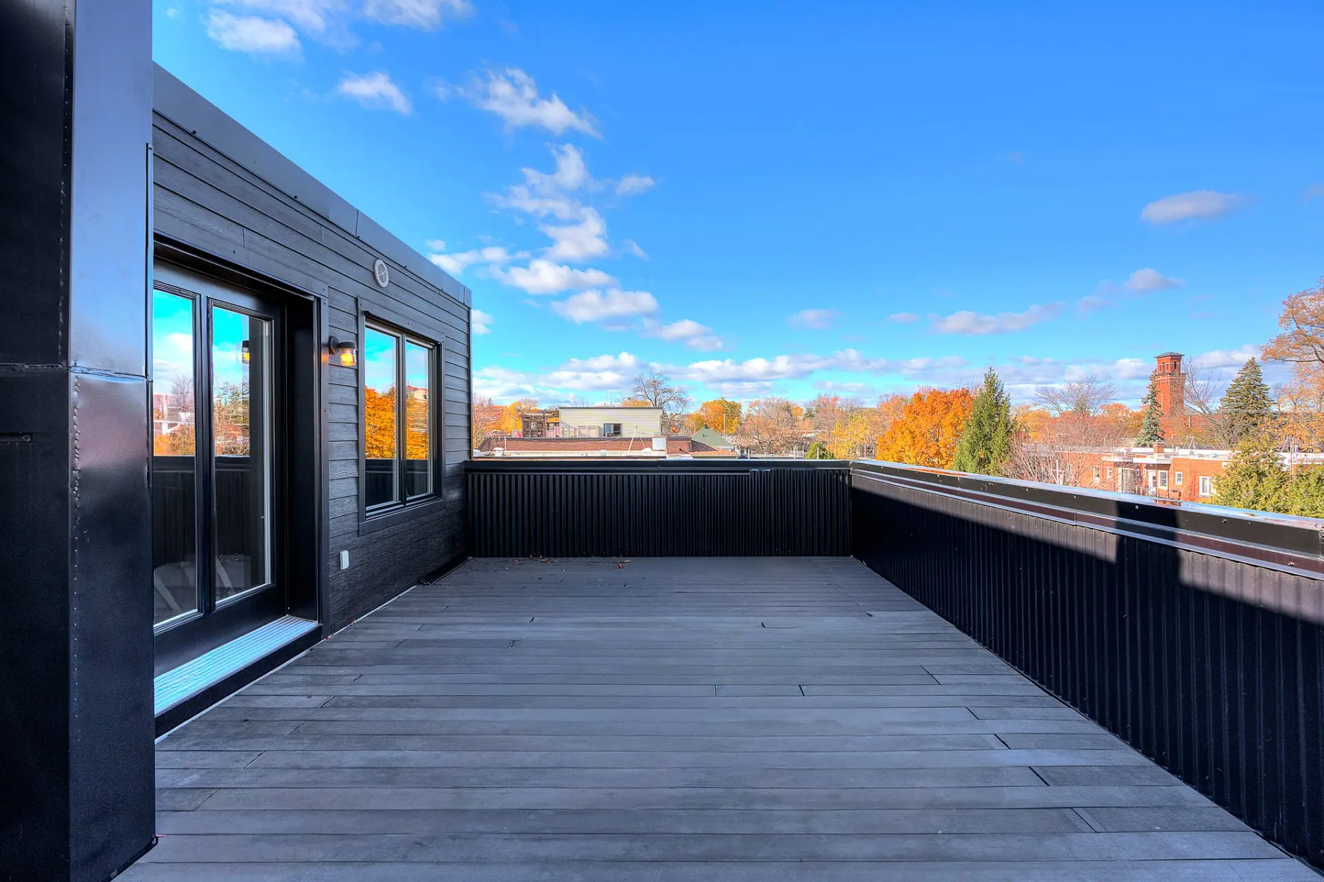 2545 Av. Lebrun — photo 2